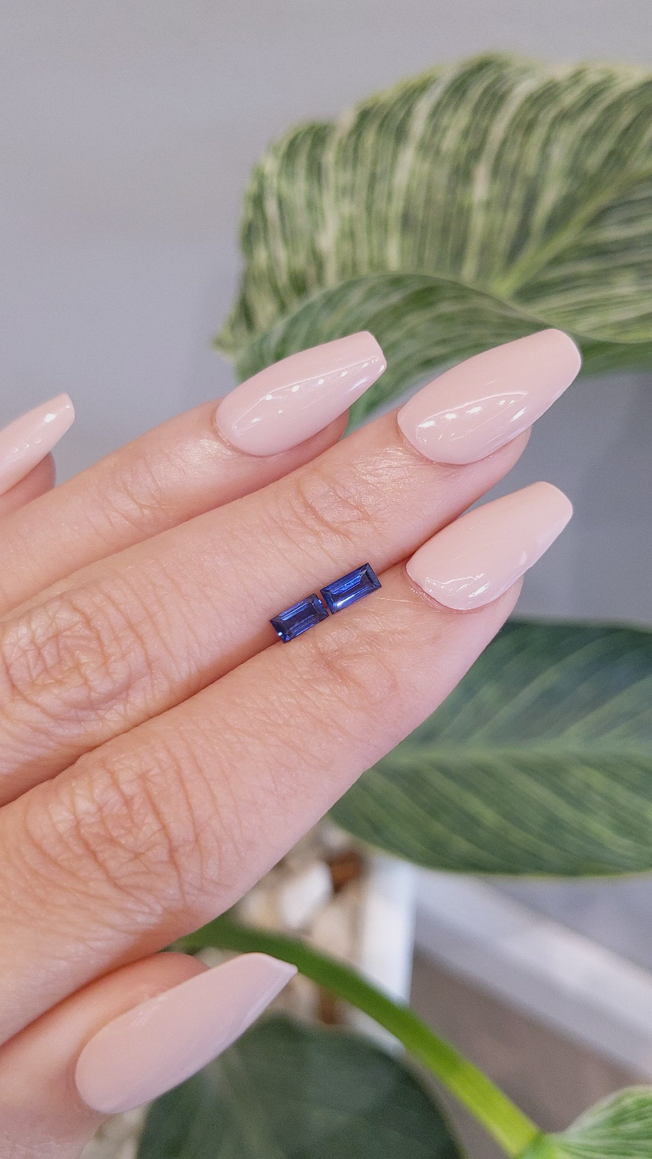 0.73&nbsp;Ct.Tw.Total Carat Weight Blue Sapphire Pair from Ceylon (Sri Lanka) Size Video