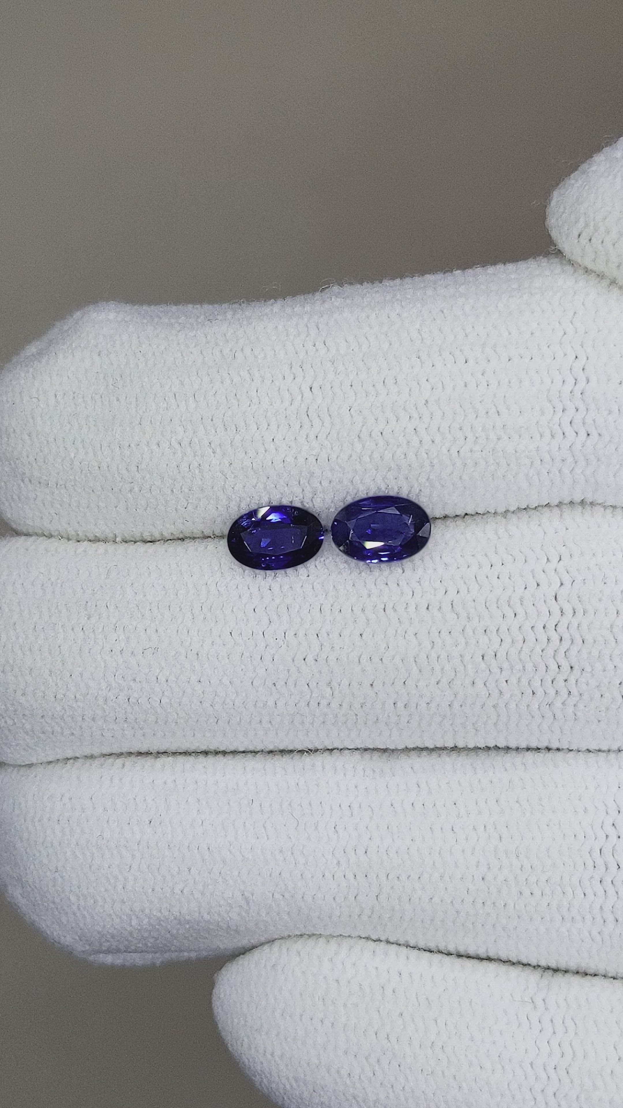 0.99 Ct.Tw.Total Carat Weight Blue Sapphire Pair from Ceylon (Sri Lanka) Size Video