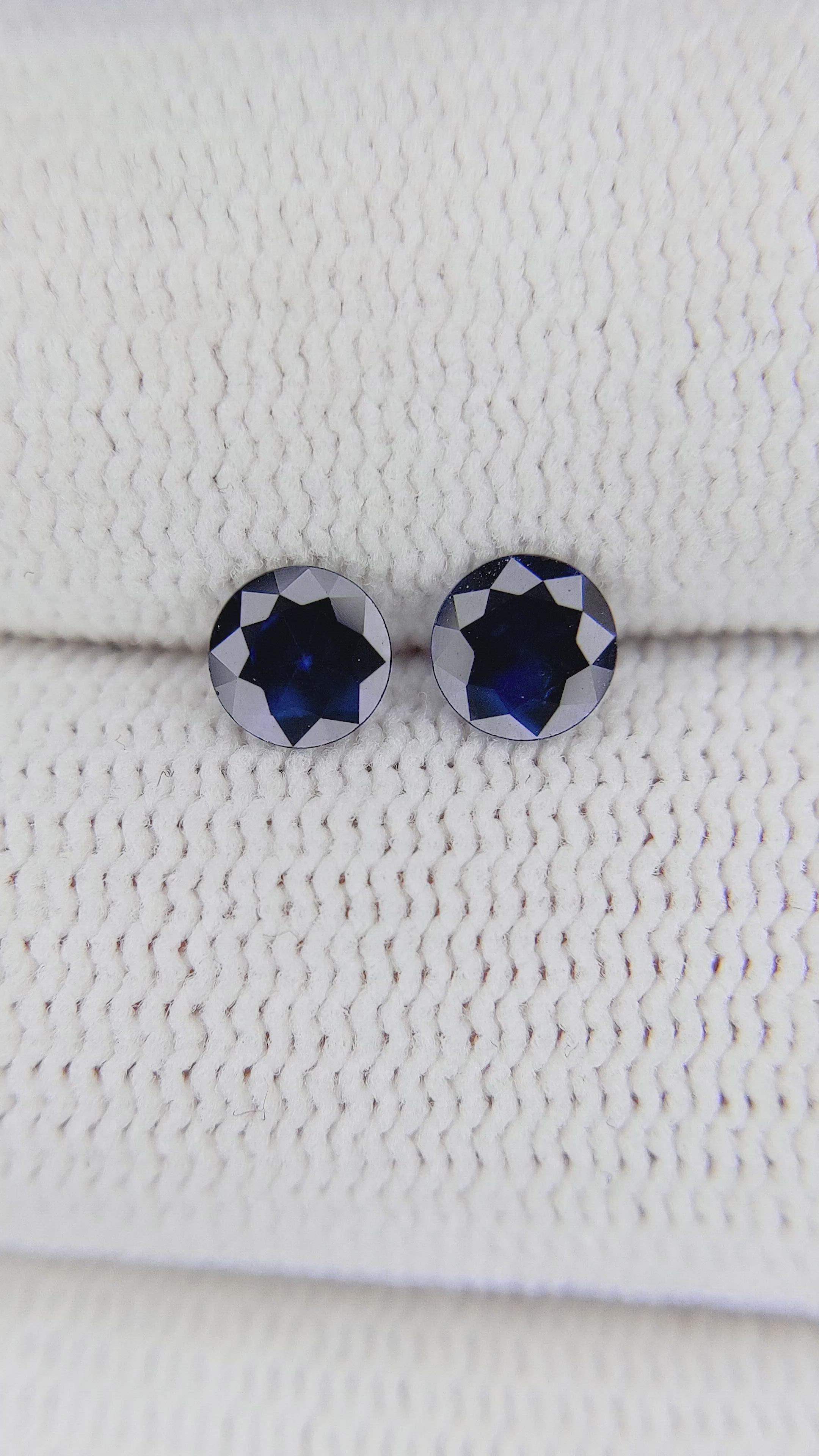 0.72&nbsp;Ct.Tw.Total Carat Weight Blue Sapphire Pair from Ceylon (Sri Lanka) Size Video