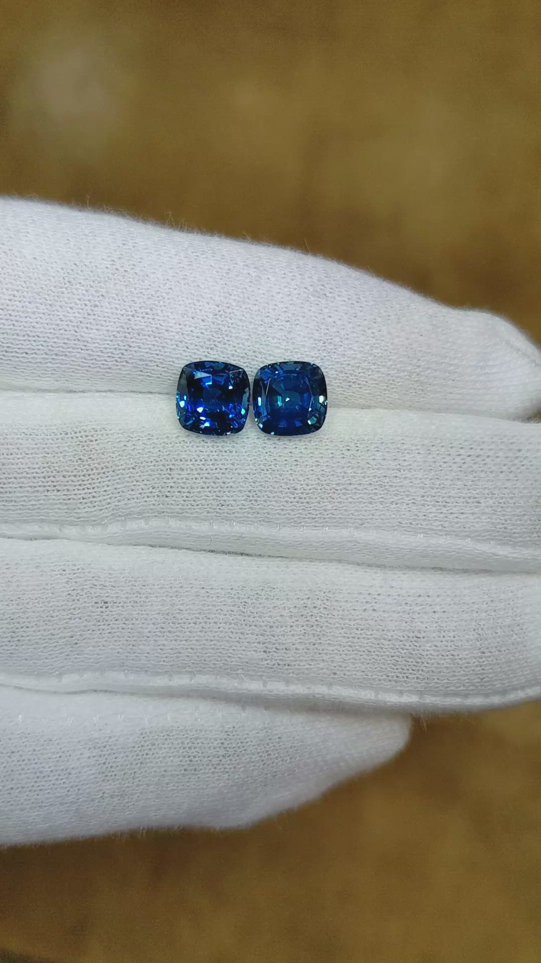 4.29&nbsp;Ct.Tw.Total Carat Weight Blue Sapphire Pair from Ceylon (Sri Lanka) Size Video
