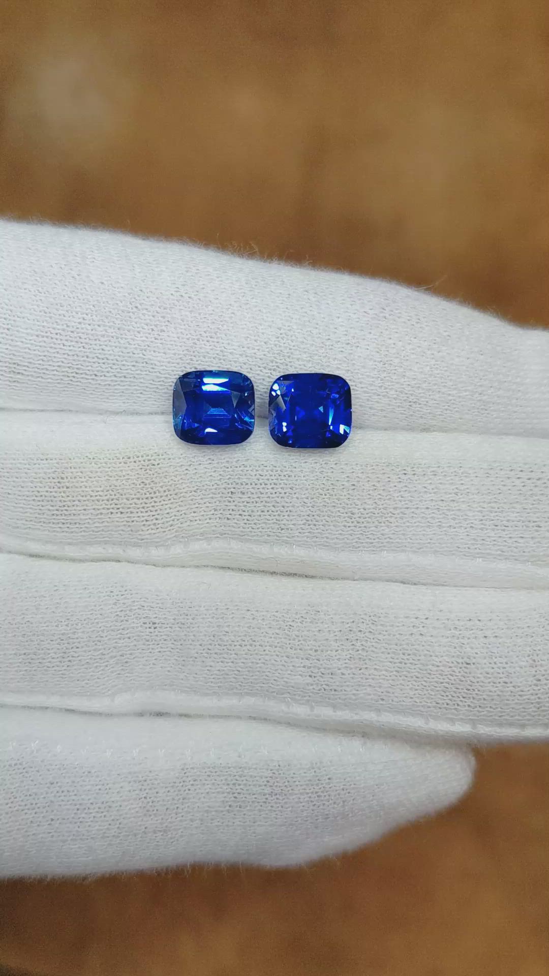 7.18&nbsp;Ct.Tw.Total Carat Weight Blue Sapphire Pair from Ceylon (Sri Lanka) Size Video