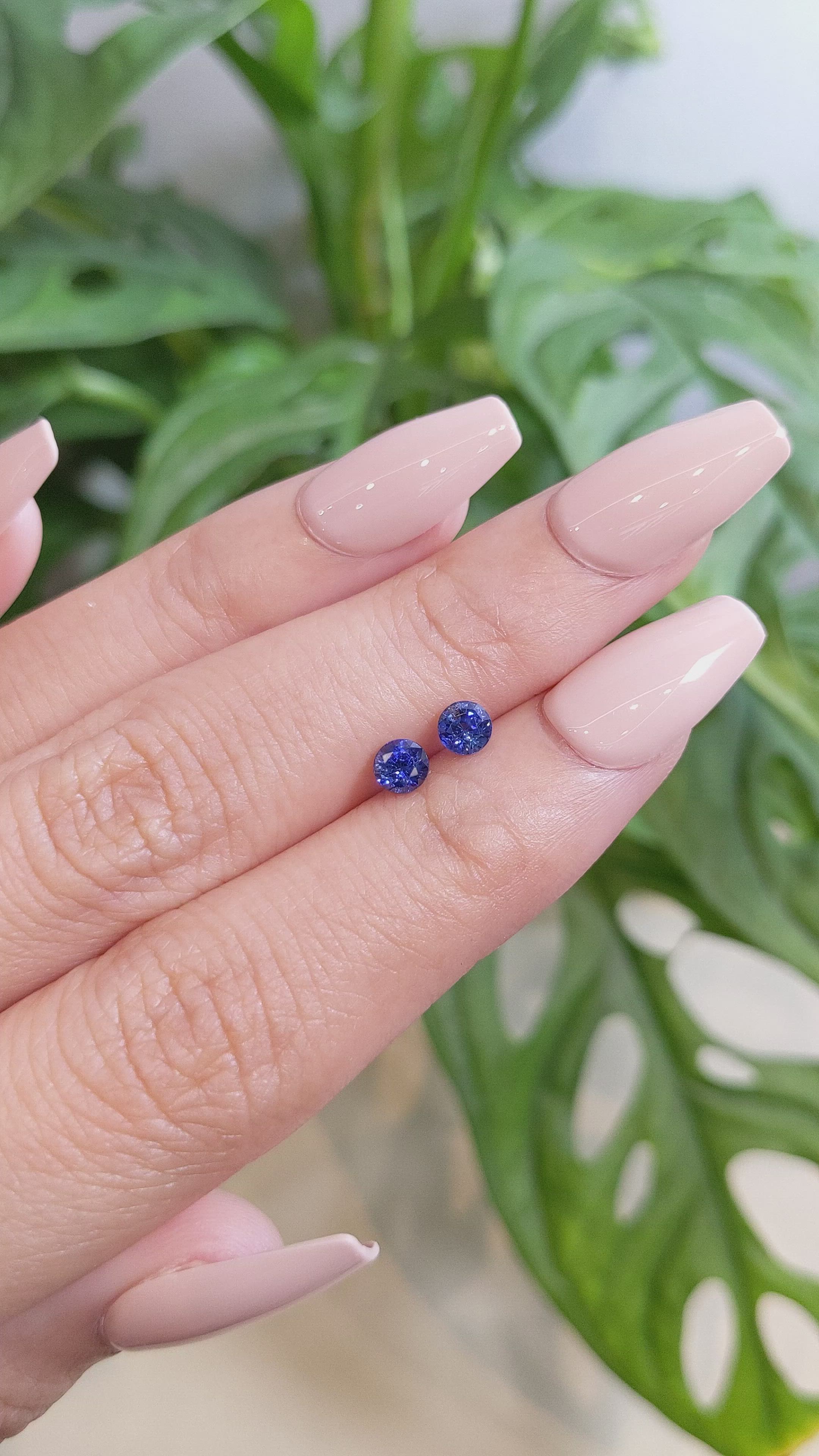 0.84&nbsp;Ct.Tw.Total Carat Weight Blue Sapphire Pair from Ceylon (Sri Lanka) Size Video