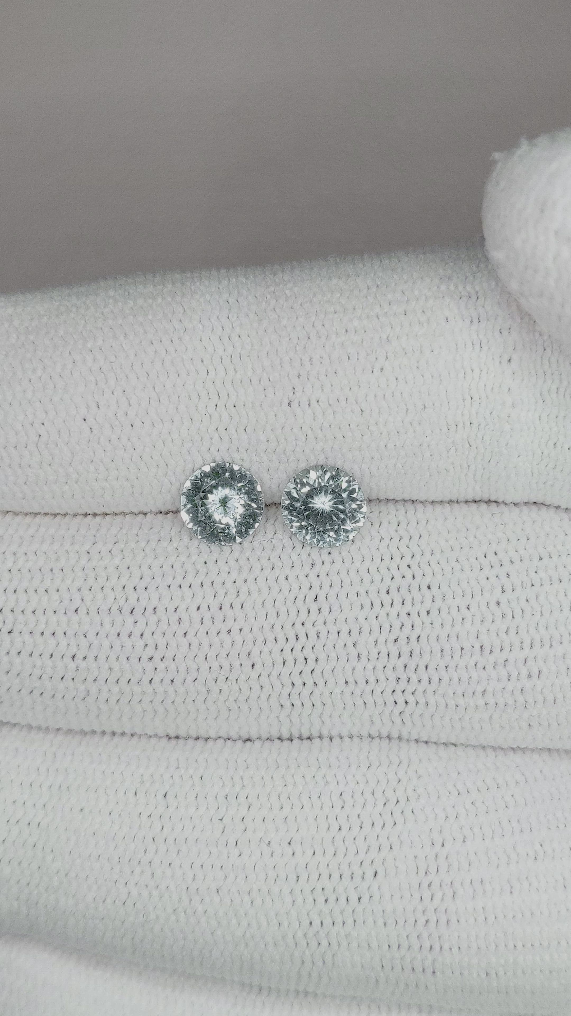 1.47 Ct.Tw.Total Carat Weight Sapphire Pair from Montana Size Video