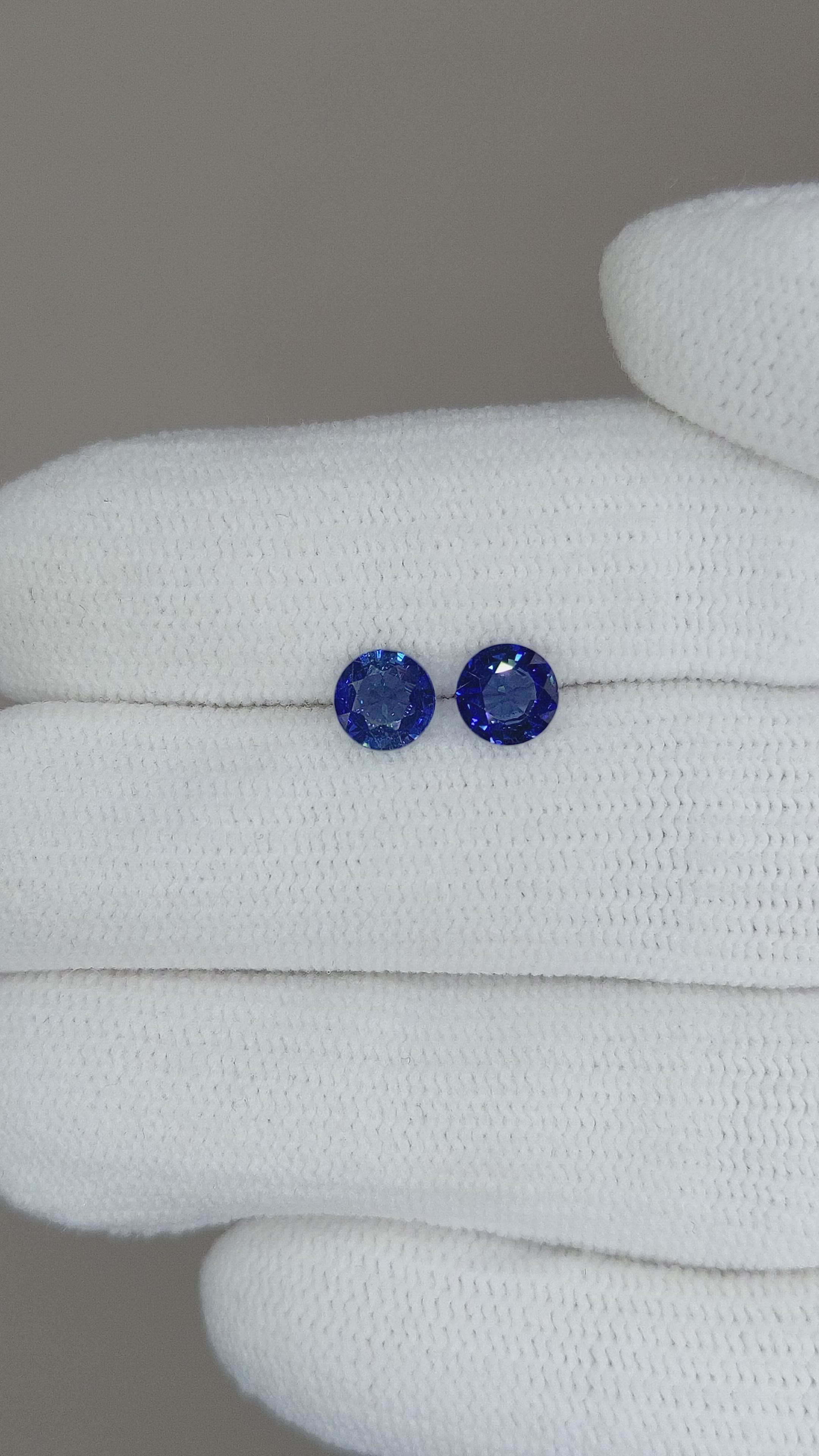 1.23&nbsp;Ct.Tw.Total Carat Weight Blue Sapphire Pair from Ceylon (Sri Lanka) Size Video