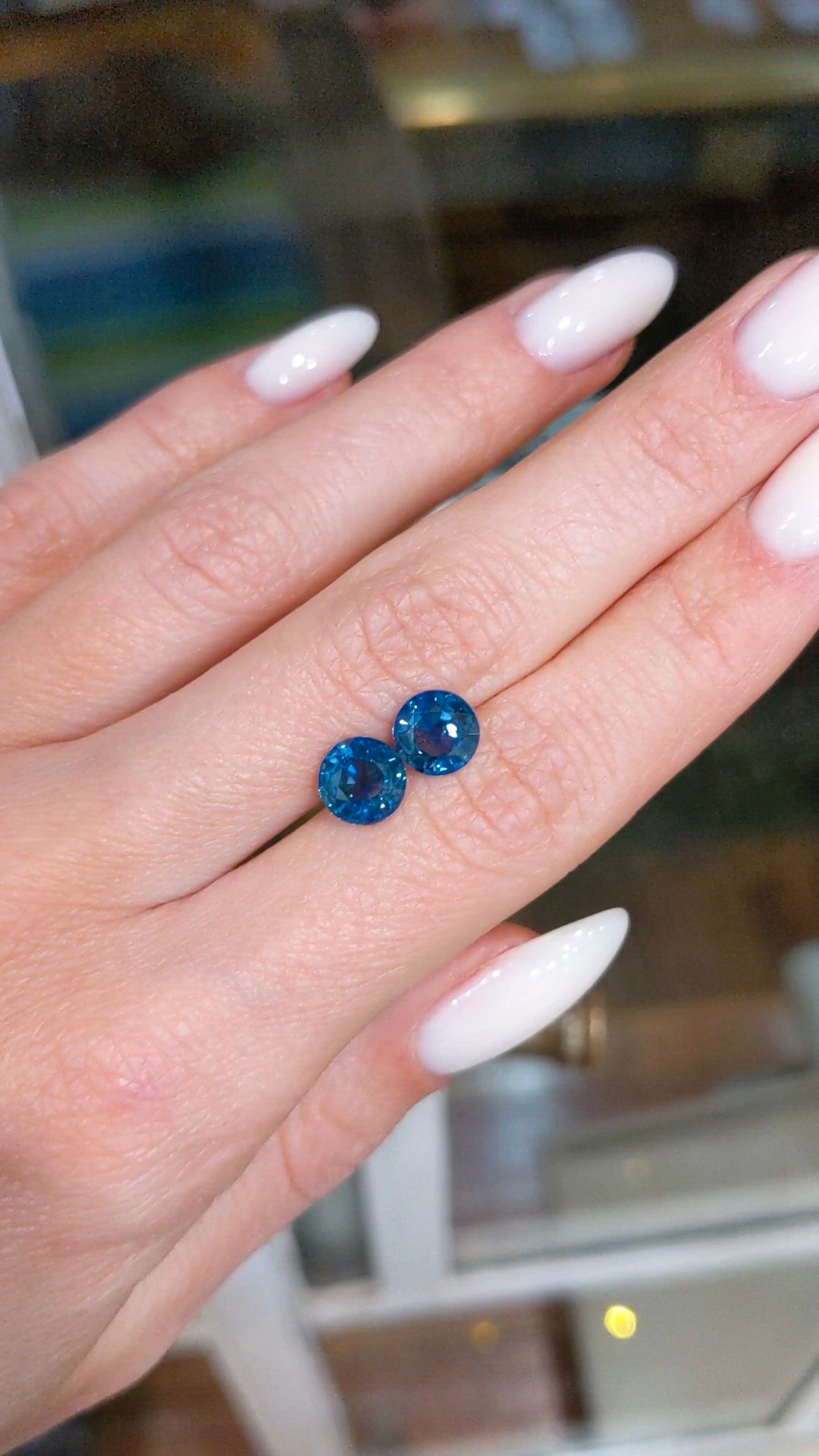 3.55&nbsp;Ct.Tw.Total Carat Weight Blue Sapphire Pair from Ceylon (Sri Lanka) Size Video