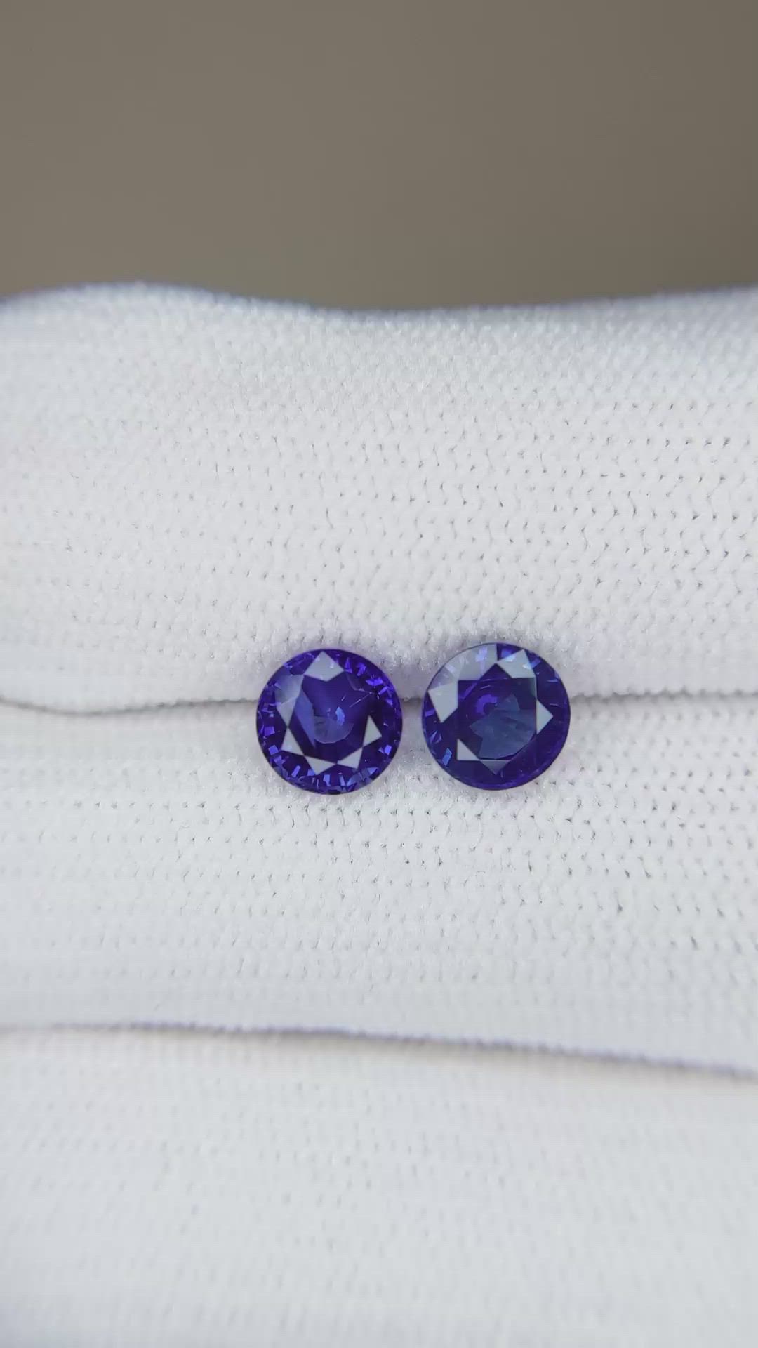 1.85 Ct.Tw.Total Carat Weight Blue Sapphire Pair from Ceylon (Sri Lanka) Size Video