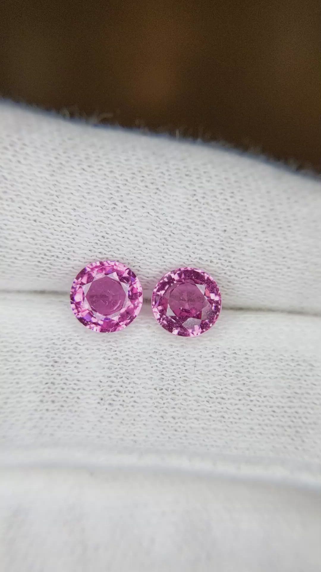 2.58&nbsp;Ct.Tw.Total Carat Weight Pink Sapphire Pair from Ceylon (Sri Lanka) Size Video
