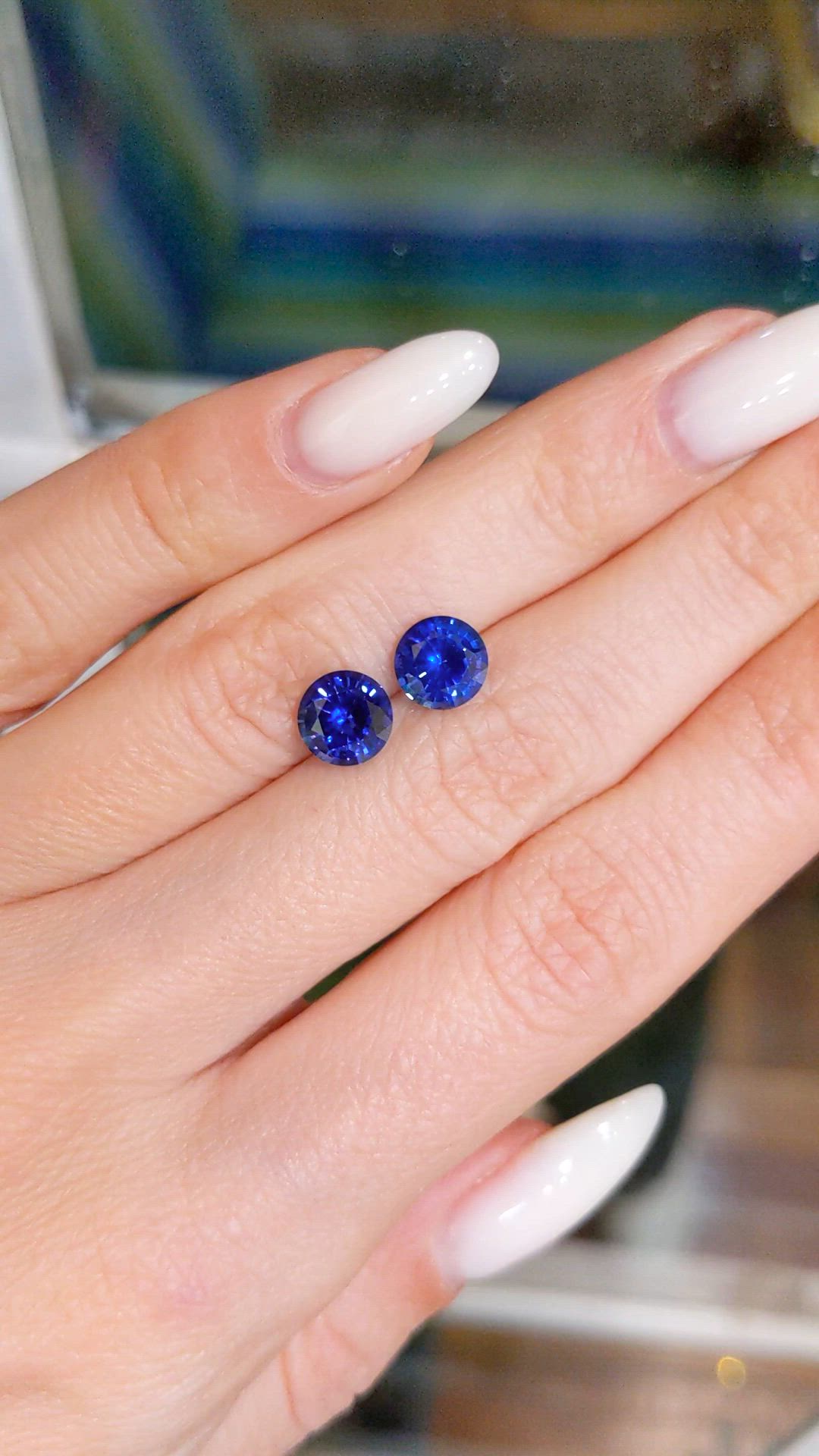 3.10&nbsp;Ct.Tw.Total Carat Weight Blue Sapphire Pair from Ceylon (Sri Lanka) Size Video