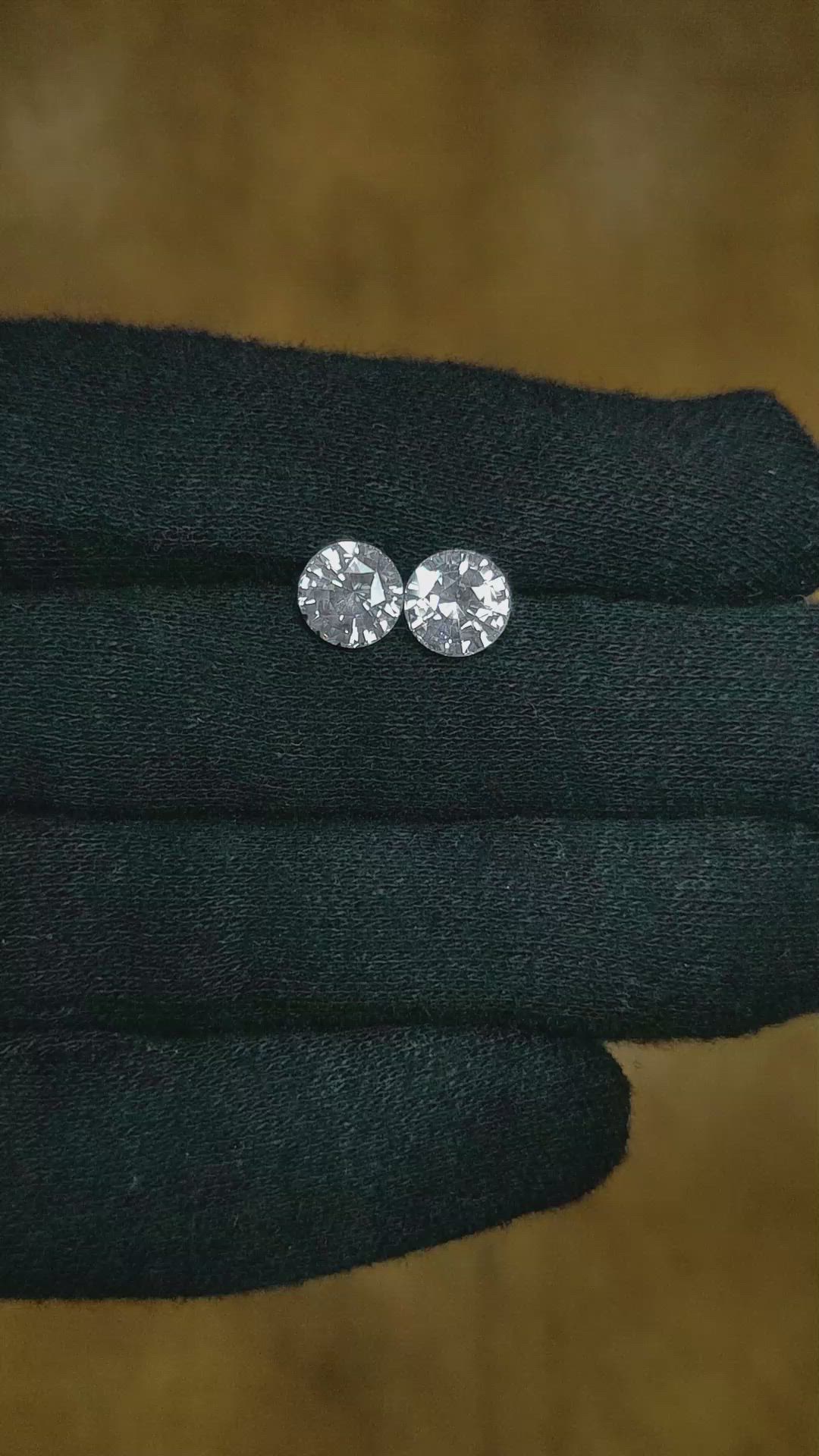 3.56&nbsp;Ct.Tw.Total Carat Weight White Sapphire Pair from Ceylon (Sri Lanka) Size Video