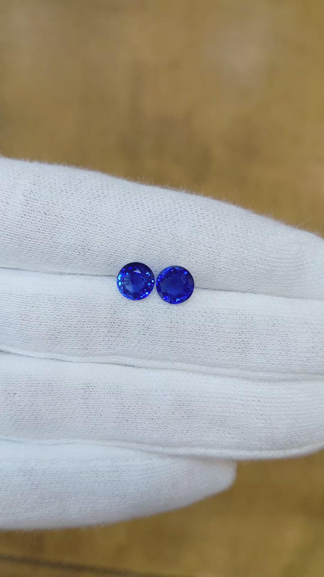 2.43&nbsp;Ct.Tw.Total Carat Weight Blue Sapphire Pair from Ceylon (Sri Lanka) Size Video