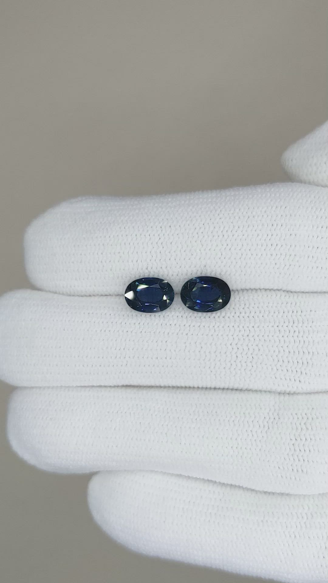 2.39&nbsp;Ct.Tw.Total Carat Weight Blue Sapphire Pair from Ceylon (Sri Lanka) Size Video