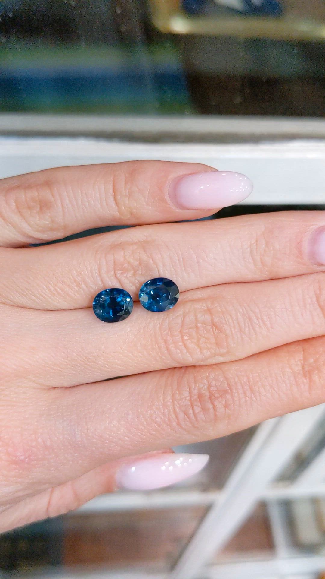 3.96&nbsp;Ct.Tw.Total Carat Weight Blue Sapphire Pair from Ceylon (Sri Lanka) Size Video