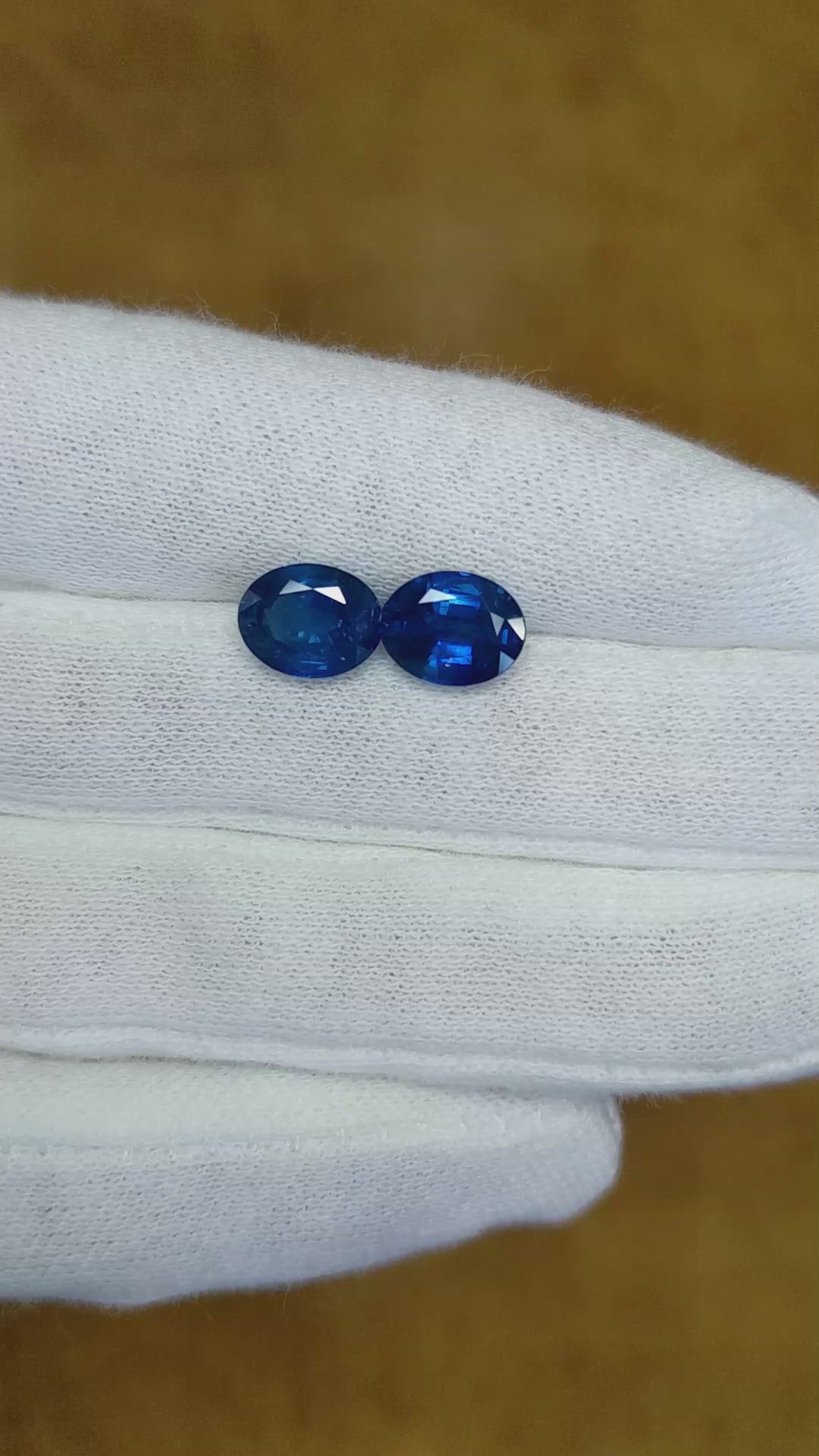 4.87 Ct.Tw.Total Carat Weight Blue Sapphire Pair from Ceylon (Sri Lanka) Size Video