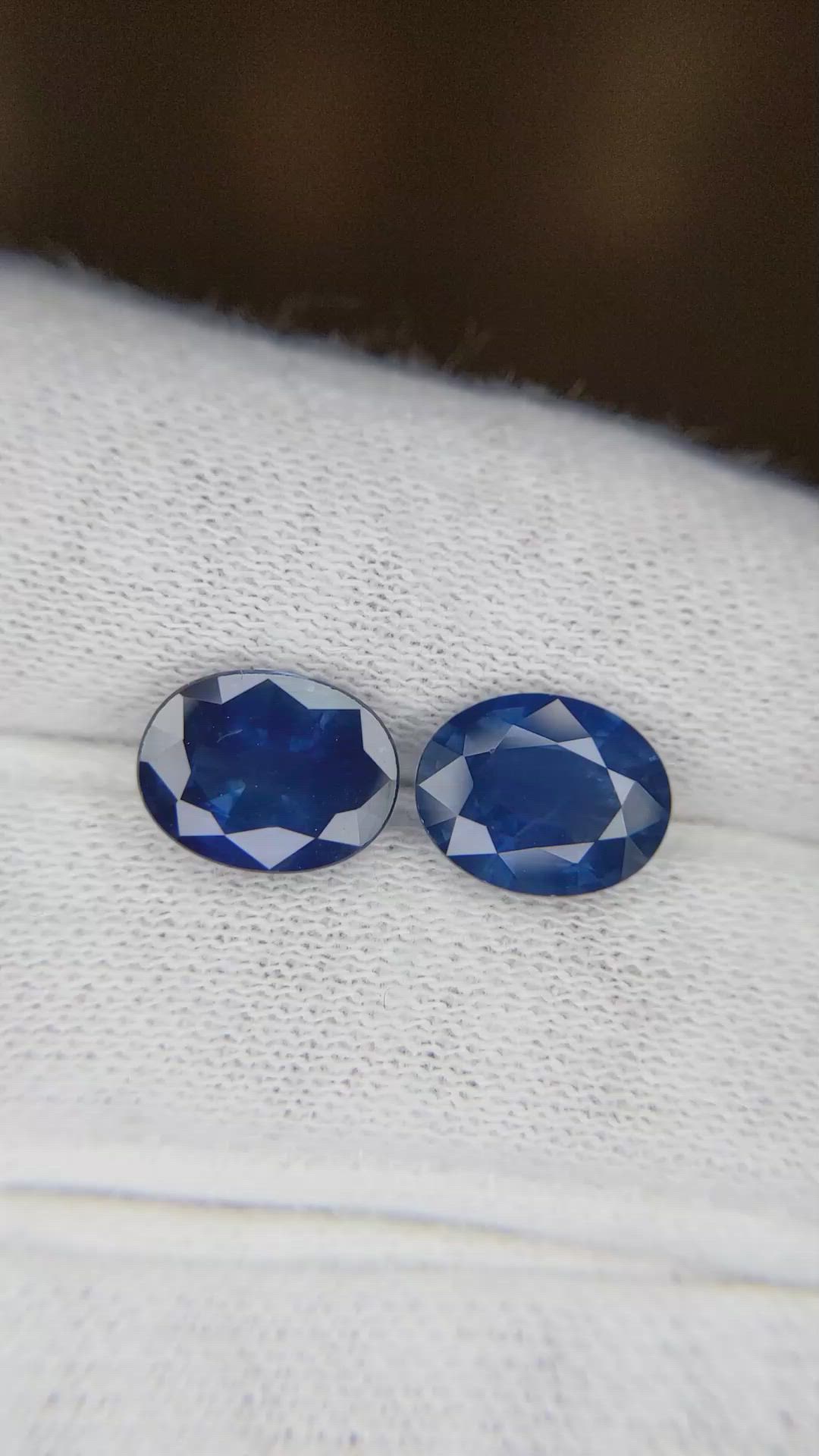 4.74 Ct.Tw.Total Carat Weight Blue Sapphire Pair from Ceylon (Sri Lanka) Size Video