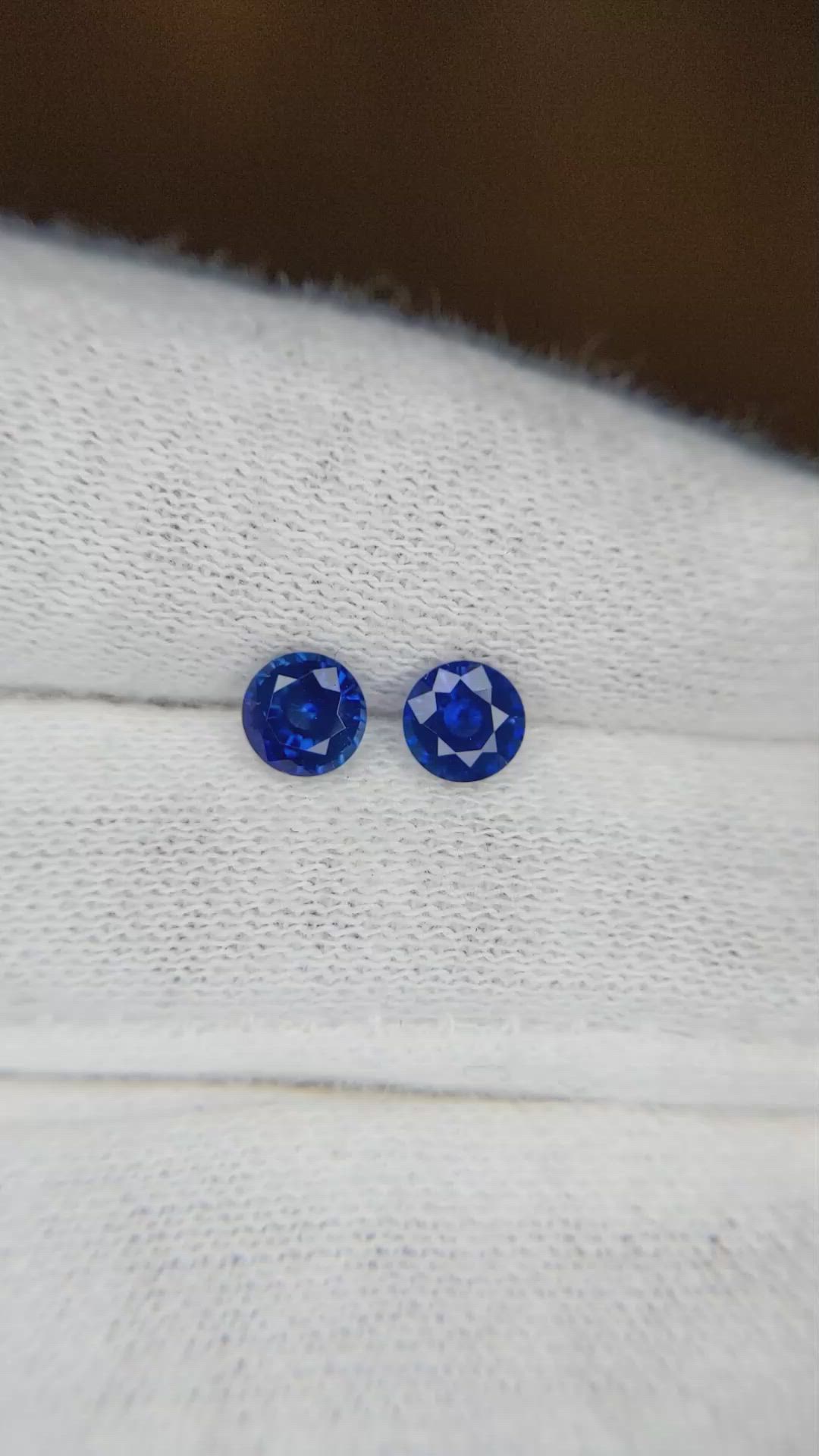 0.86 Ct.Tw.Total Carat Weight Blue Sapphire Pair from Ceylon (Sri Lanka) Size Video