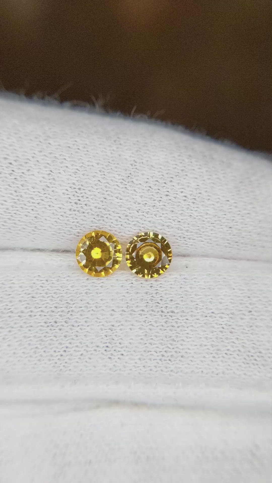 1.07 Ct.Tw.Total Carat Weight Yellow Sapphire Pair from Ceylon (Sri Lanka) Size Video