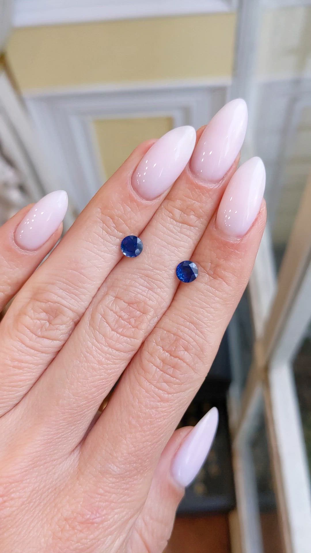 1.21&nbsp;Ct.Tw.Total Carat Weight Blue Sapphire Pair from Ceylon (Sri Lanka) Size Video