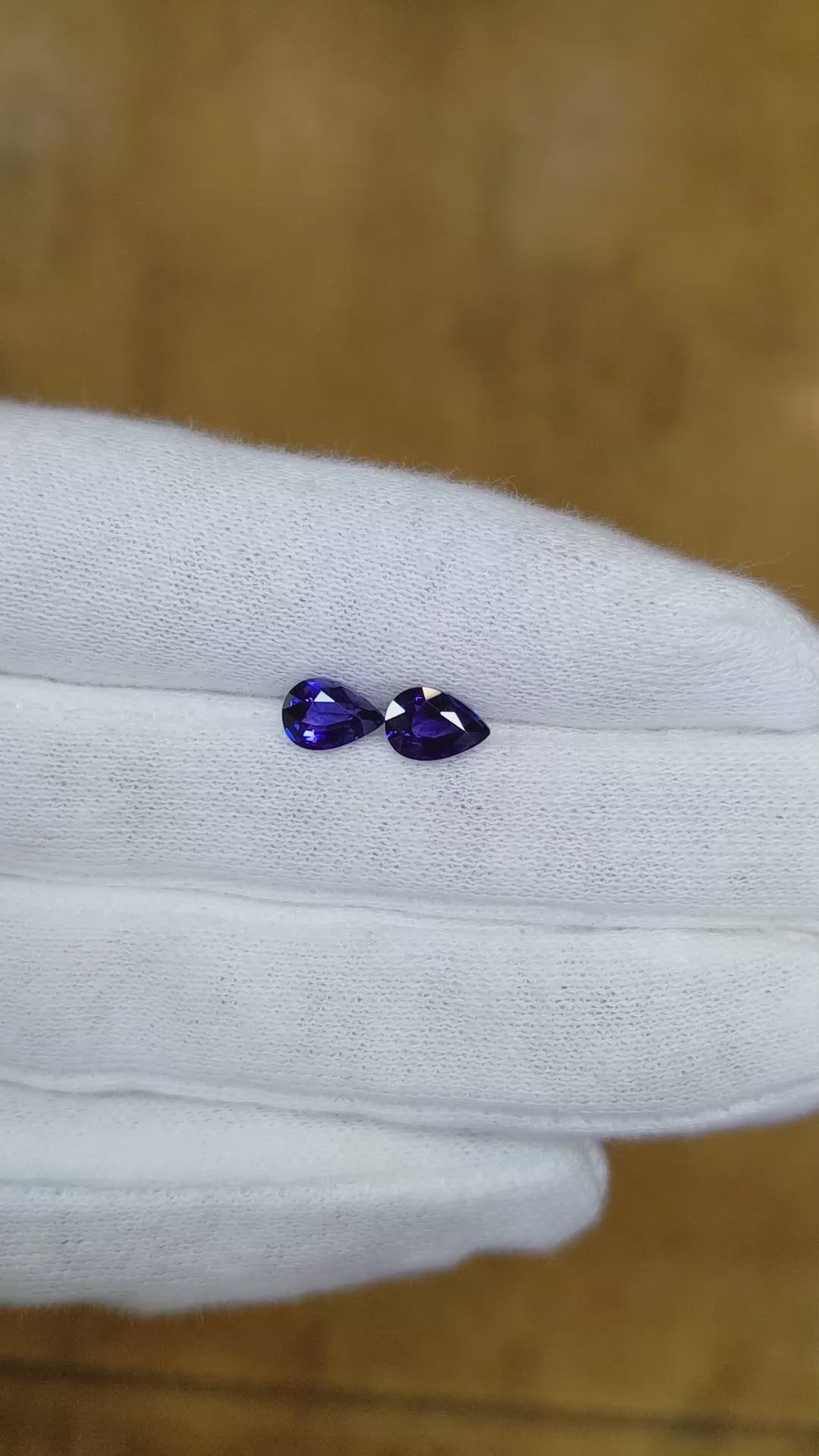 1.76&nbsp;Ct.Tw.Total Carat Weight Blue Sapphire Pair from Ceylon (Sri Lanka) Size Video