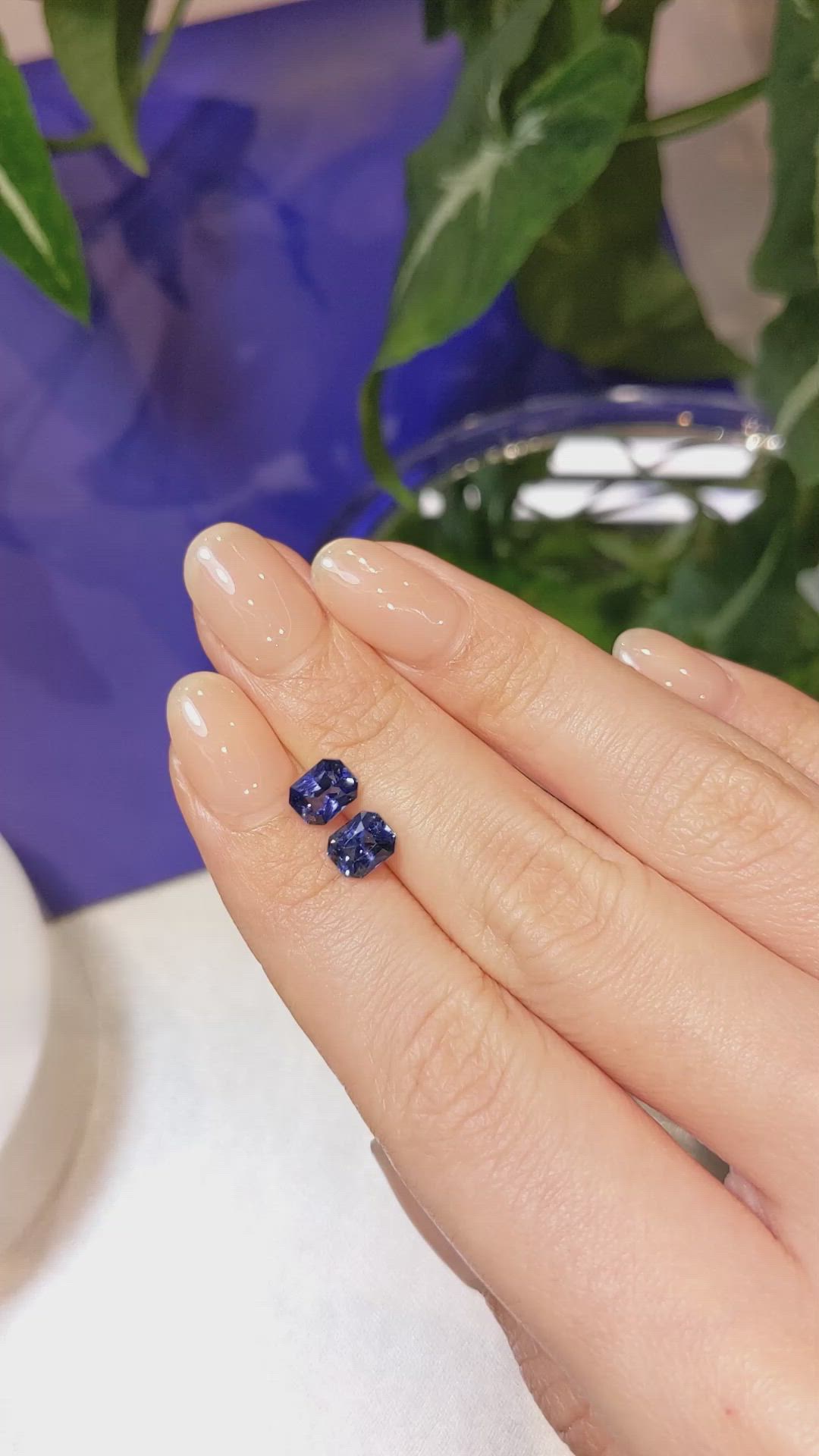 2.28&nbsp;Ct.Tw.Total Carat Weight Blue Sapphire Pair from Ceylon (Sri Lanka) Size Video