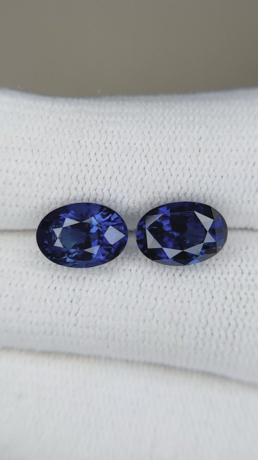 5.80 Ct.Tw.Total Carat Weight Blue Sapphire Pair from Ceylon (Sri Lanka) Size Video