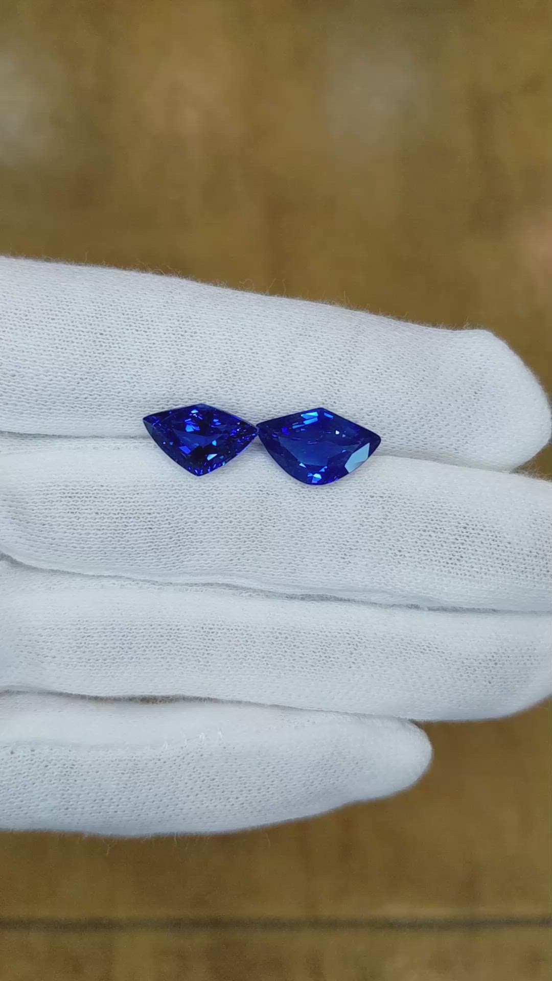 8.31 Ct.Tw.Total Carat Weight Blue Sapphire Pair from Ceylon (Sri Lanka) Size Video