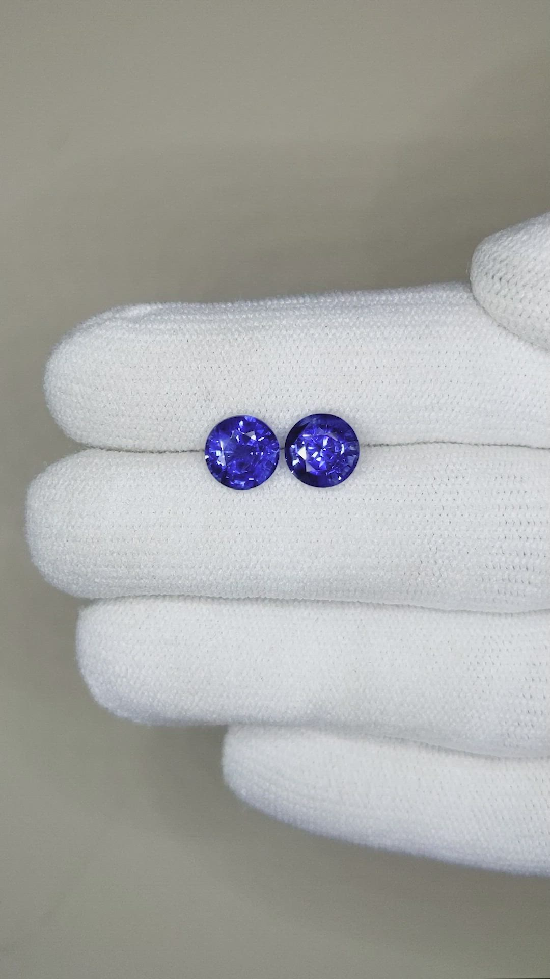 3.29 Ct.Tw.Total Carat Weight Blue Sapphire Pair from Ceylon (Sri Lanka) Size Video