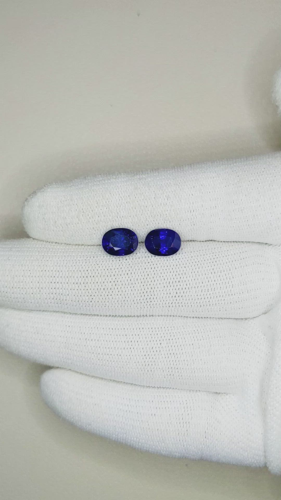 4.70 Ct.Tw.Total Carat Weight Blue Sapphire Pair from Ceylon (Sri Lanka) Size Video