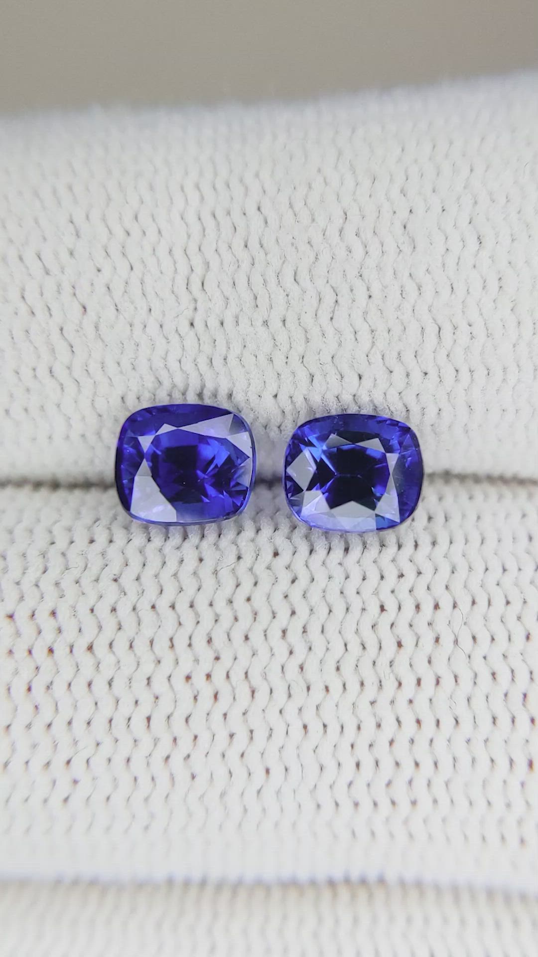 2.14 Ct.Tw.Total Carat Weight Blue Sapphire Pair from Ceylon (Sri Lanka) Size Video