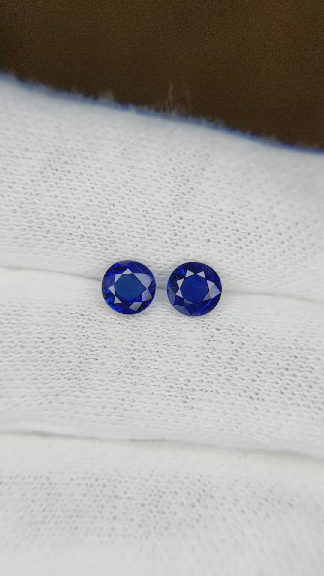 1.21 Ct.Tw.Total Carat Weight Blue Sapphire Pair from Ceylon (Sri Lanka) Size Video