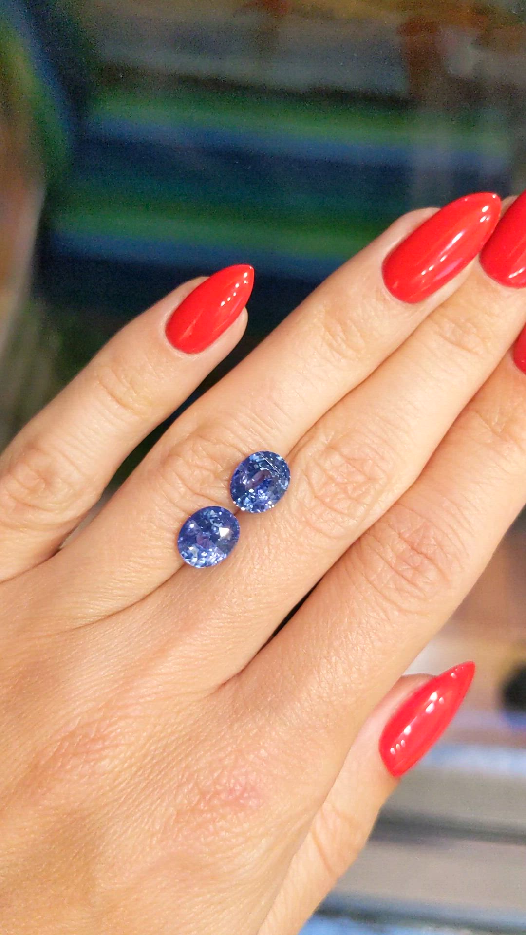 5.49&nbsp;Ct.Tw.Total Carat Weight Blue Sapphire Pair from Ceylon (Sri Lanka) Size Video