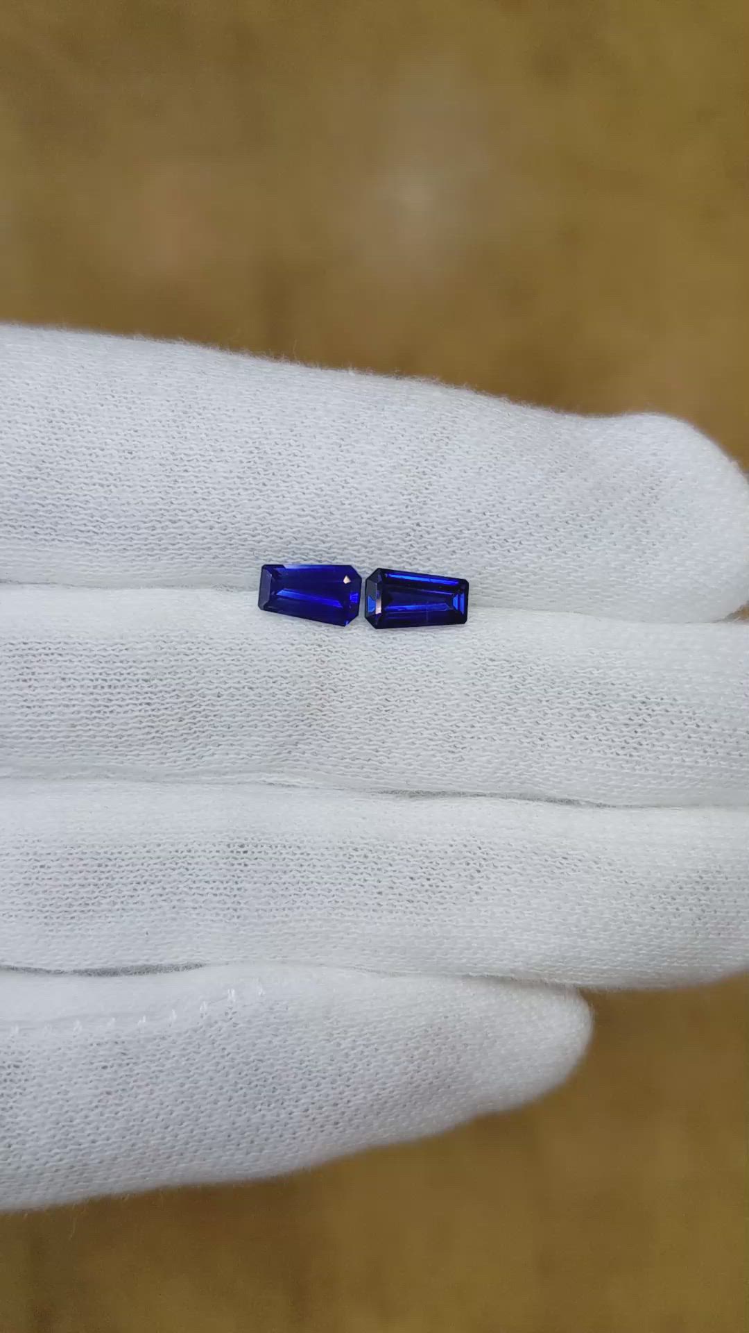 1.95 Ct.Tw.Total Carat Weight Blue Sapphire Pair from Ceylon (Sri Lanka) Size Video