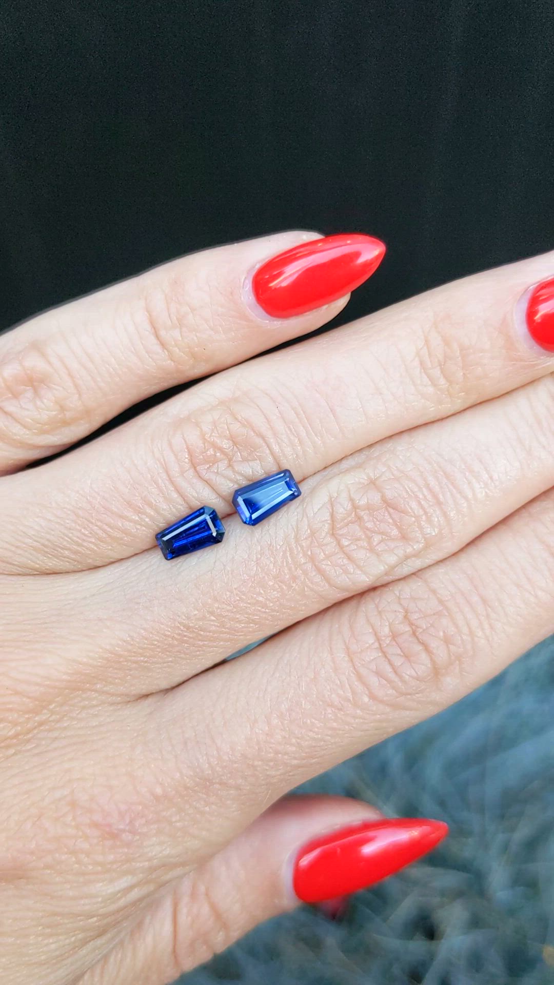 1.95 Ct.Tw.Total Carat Weight Blue Sapphire Pair from Ceylon (Sri Lanka) Size Video
