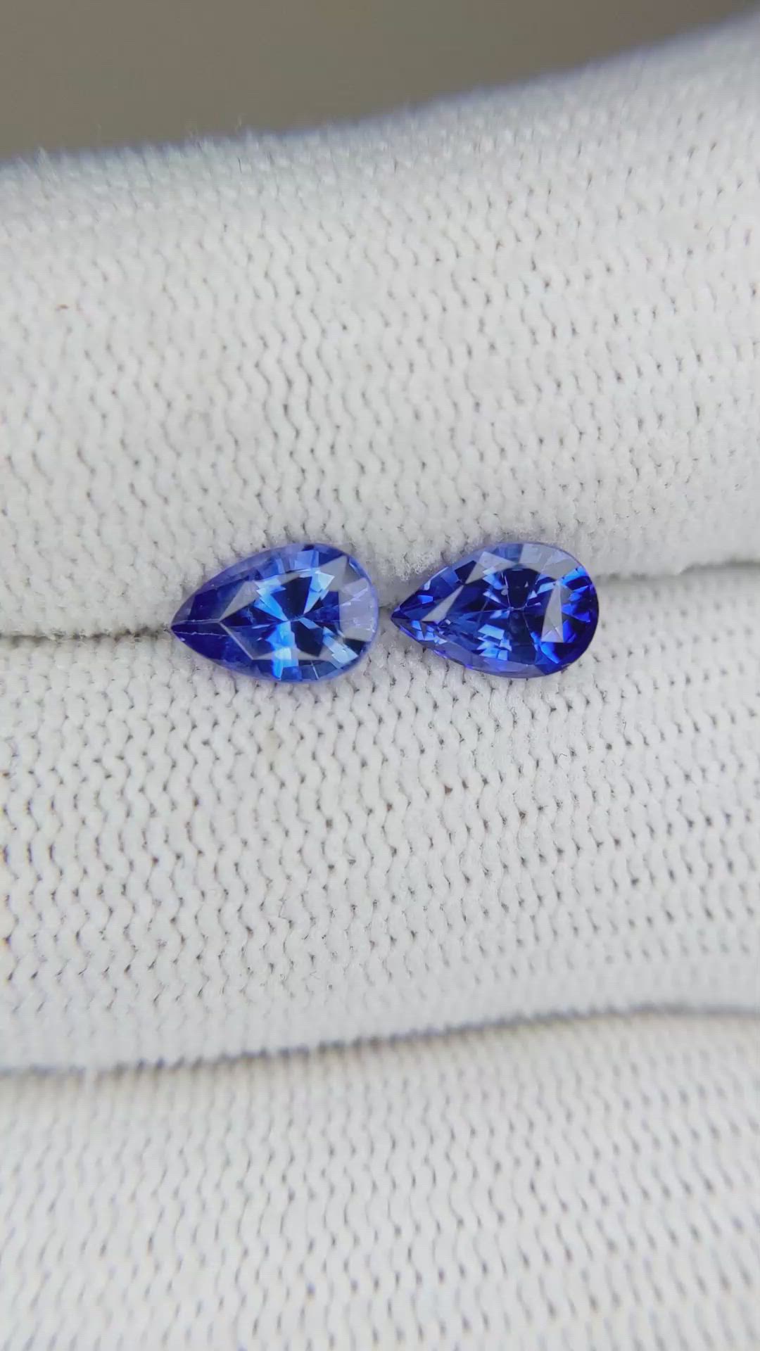 2.11&nbsp;Ct.Tw.Total Carat Weight Blue Sapphire Pair from Ceylon (Sri Lanka) Size Video