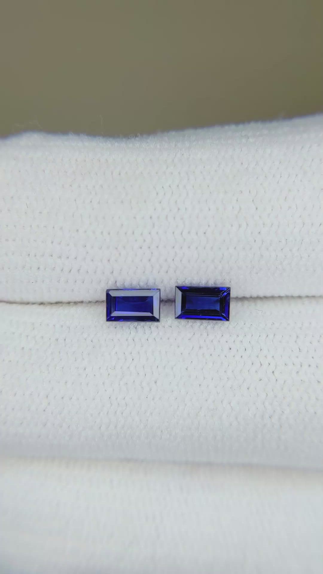 0.67 Ct.Tw.Total Carat Weight Blue Sapphire Pair from Ceylon (Sri Lanka) Size Video