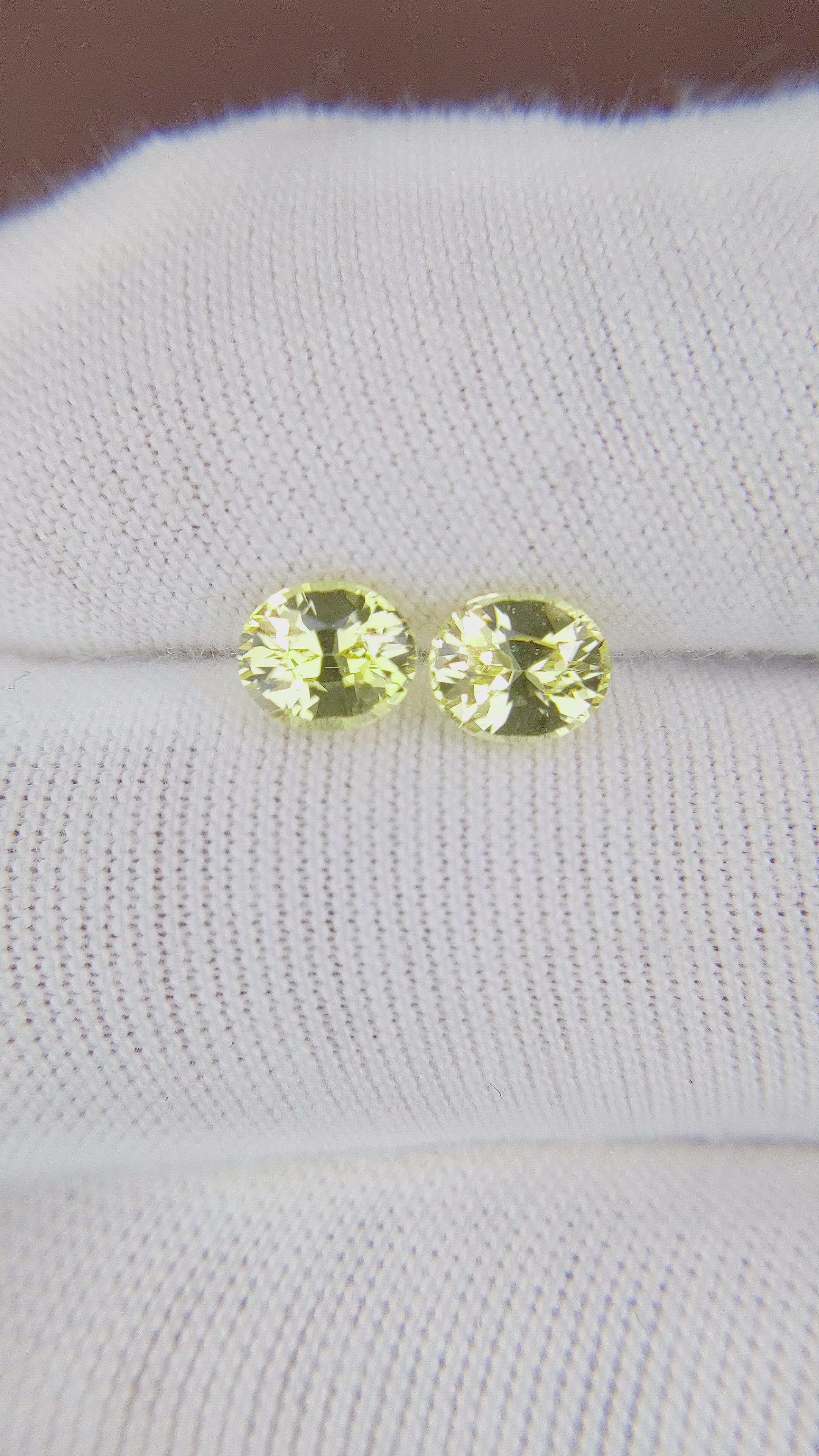 1.75&nbsp;Ct.Tw.Total Carat Weight Yellow Sapphire Pair from Ceylon (Sri Lanka) Size Video