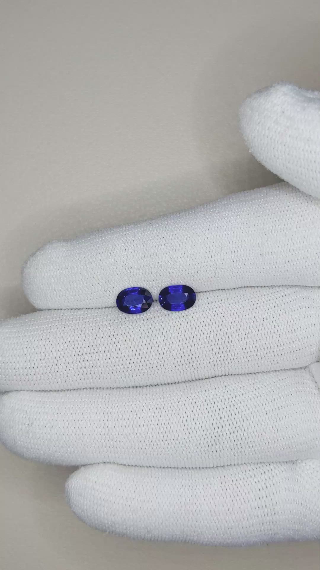1.97&nbsp;Ct.Tw.Total Carat Weight Blue Sapphire Pair from Ceylon (Sri Lanka) Size Video