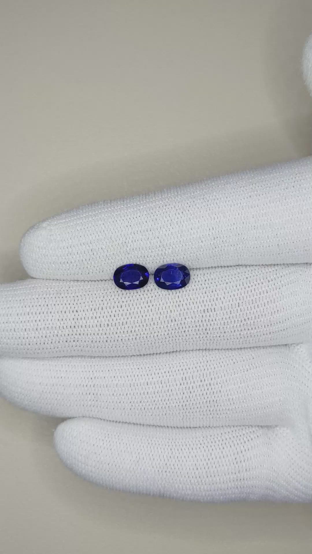 2.02&nbsp;Ct.Tw.Total Carat Weight Blue Sapphire Pair from Ceylon (Sri Lanka) Size Video