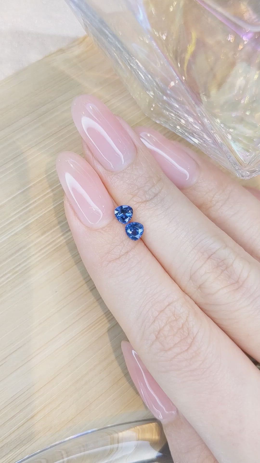 1.00&nbsp;Ct.Tw.Total Carat Weight Blue Sapphire Pair from Ceylon (Sri Lanka) Size Video