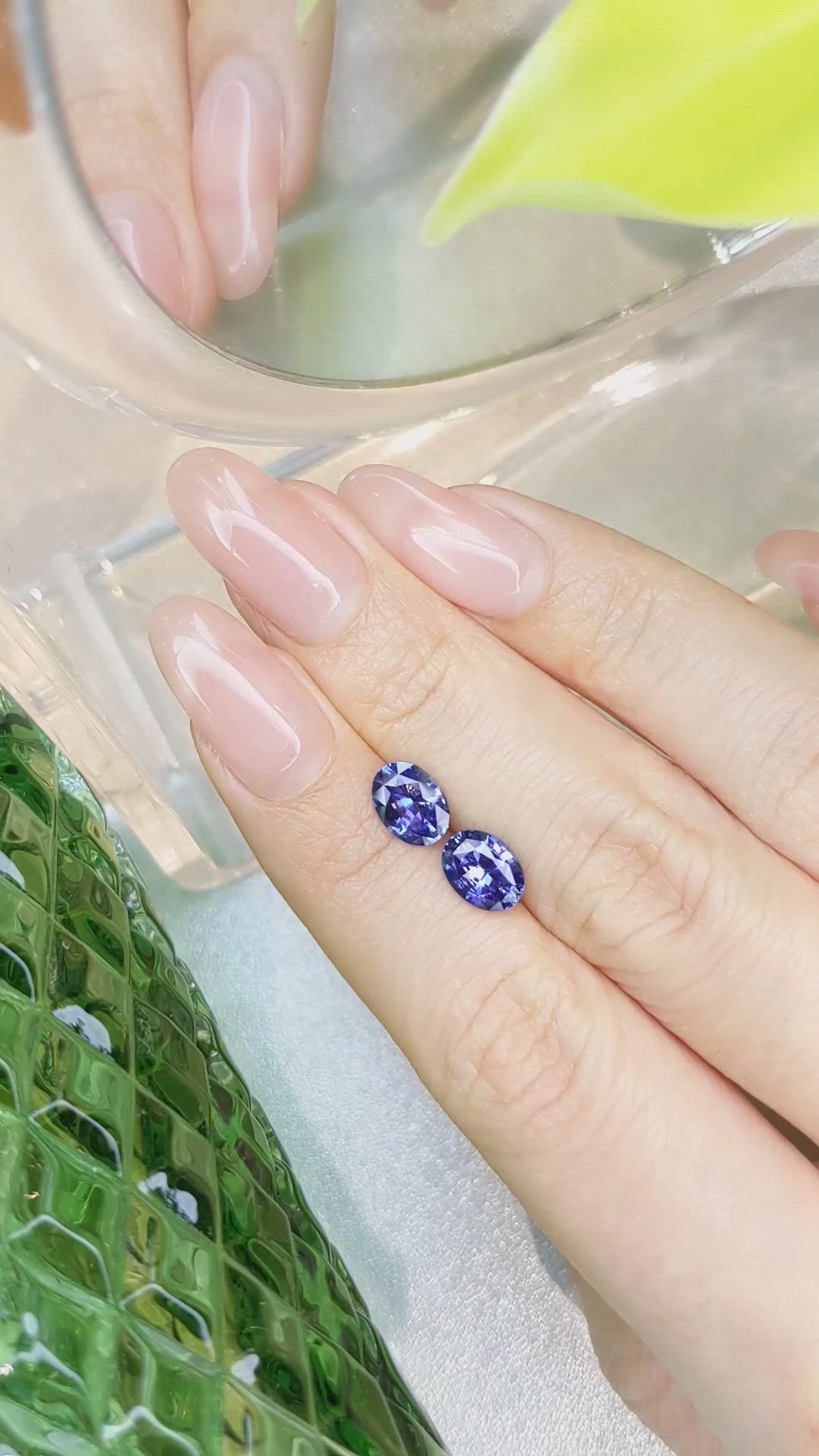 2.75&nbsp;Ct.Tw.Total Carat Weight Blue Sapphire Pair from Ceylon (Sri Lanka) Size Video