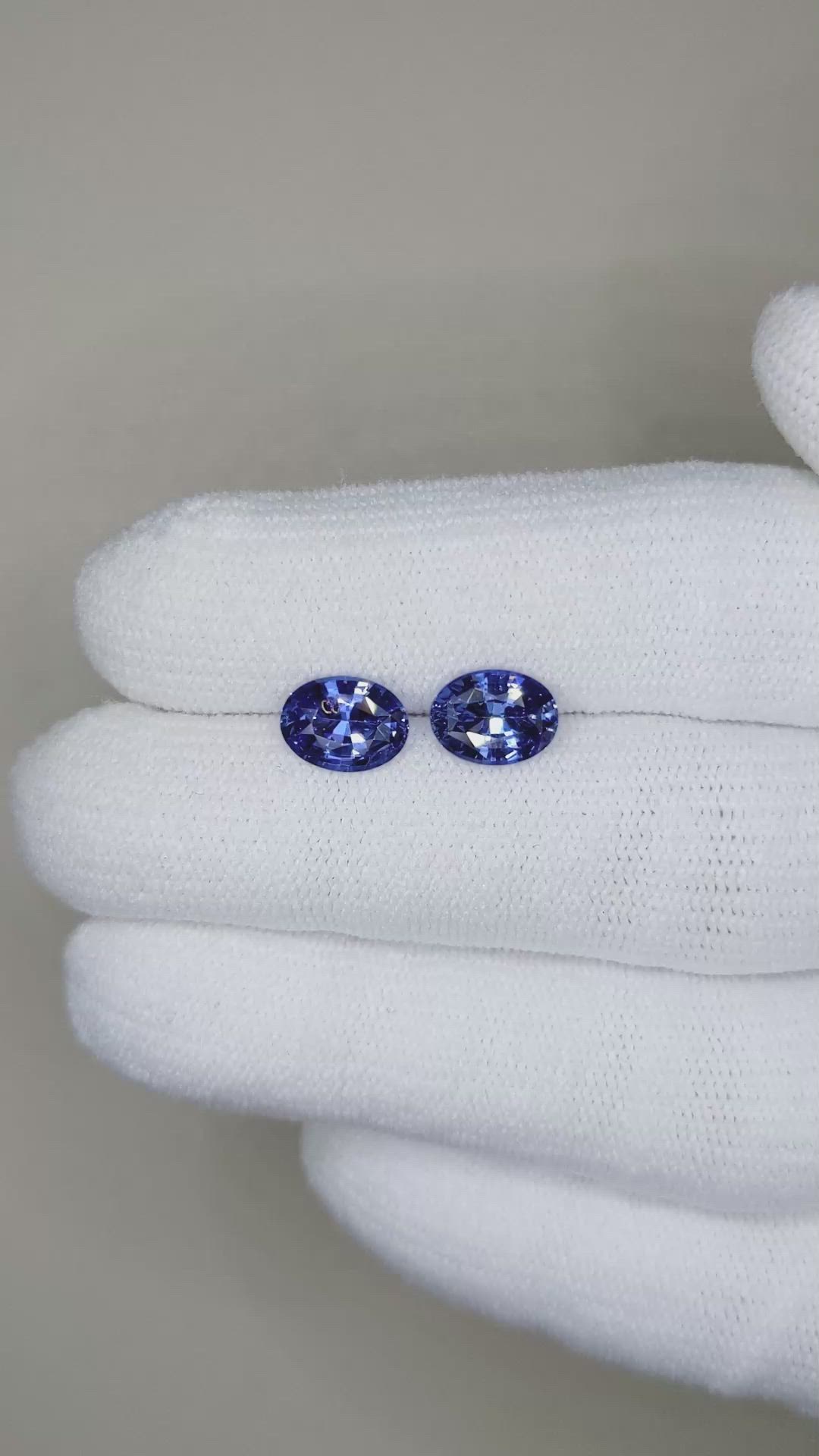 2.75&nbsp;Ct.Tw.Total Carat Weight Blue Sapphire Pair from Ceylon (Sri Lanka) Size Video