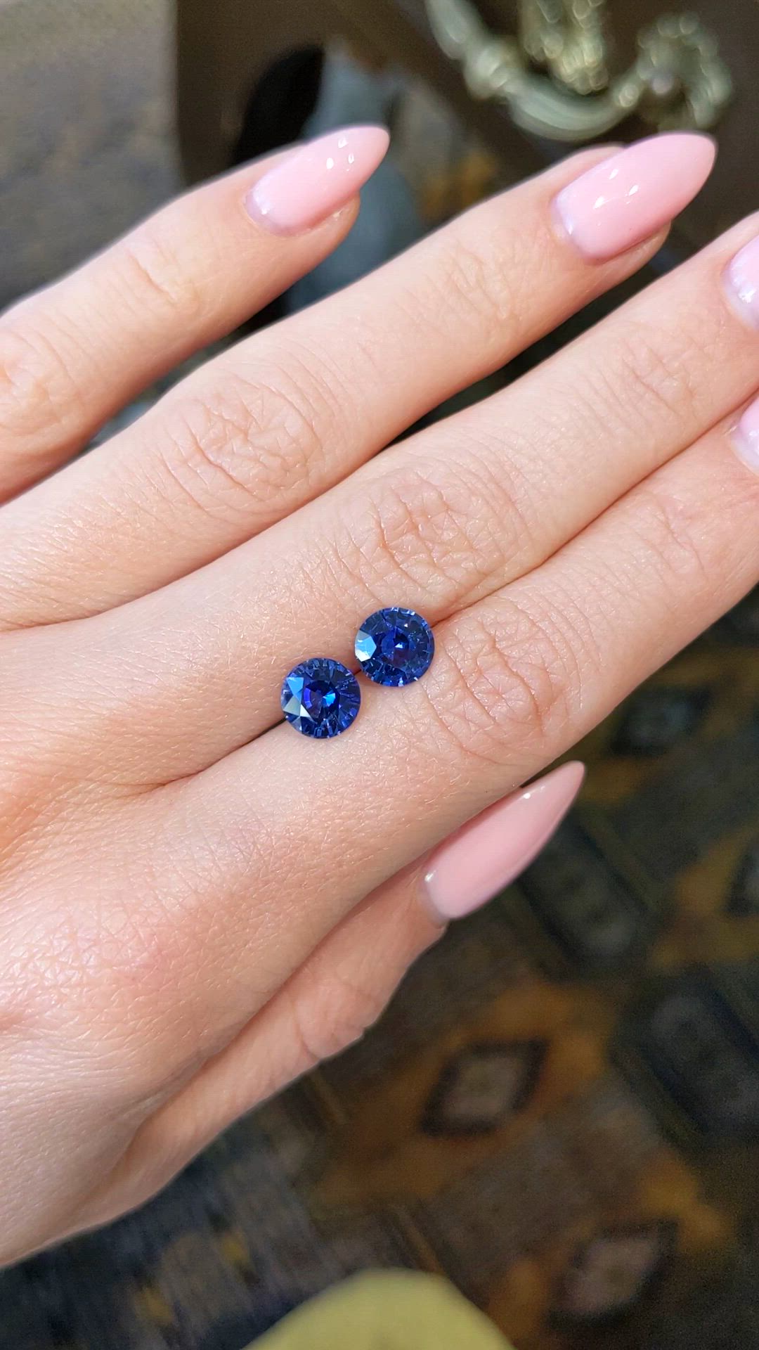 3.07&nbsp;Ct.Tw.Total Carat Weight Blue Sapphire Pair from Ceylon (Sri Lanka) Size Video