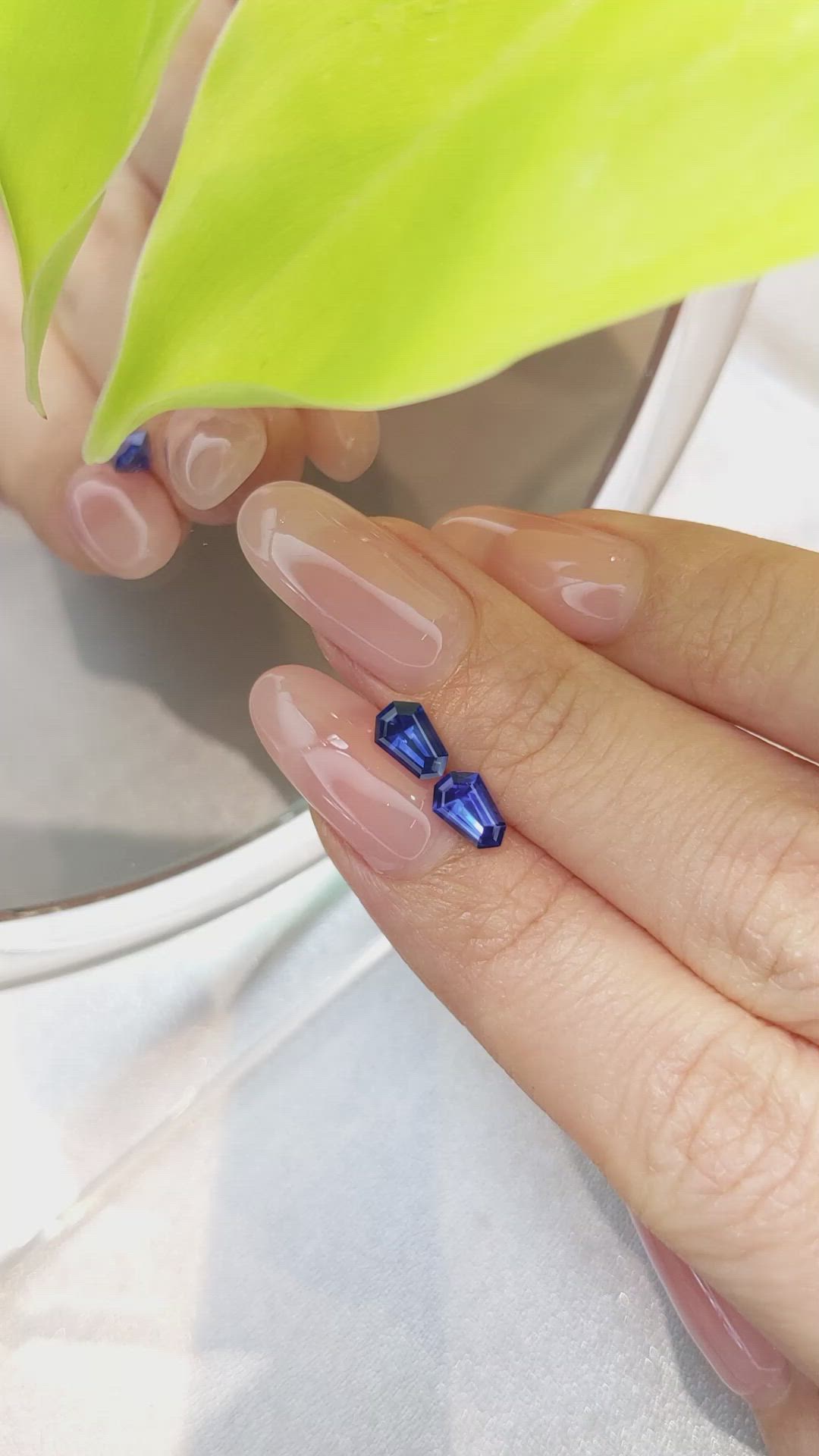 1.35&nbsp;Ct.Tw.Total Carat Weight Blue Sapphire Pair from Ceylon (Sri Lanka) Size Video