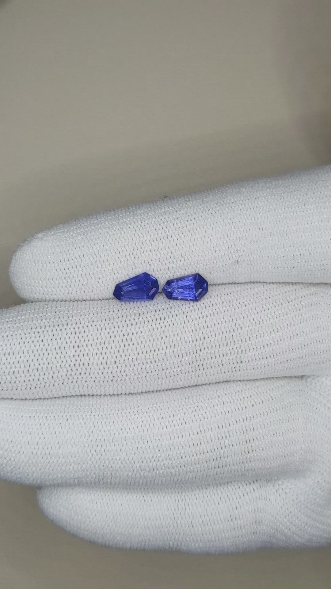 1.50 Ct.Tw.Total Carat Weight Blue Sapphire Pair from Ceylon (Sri Lanka) Size Video