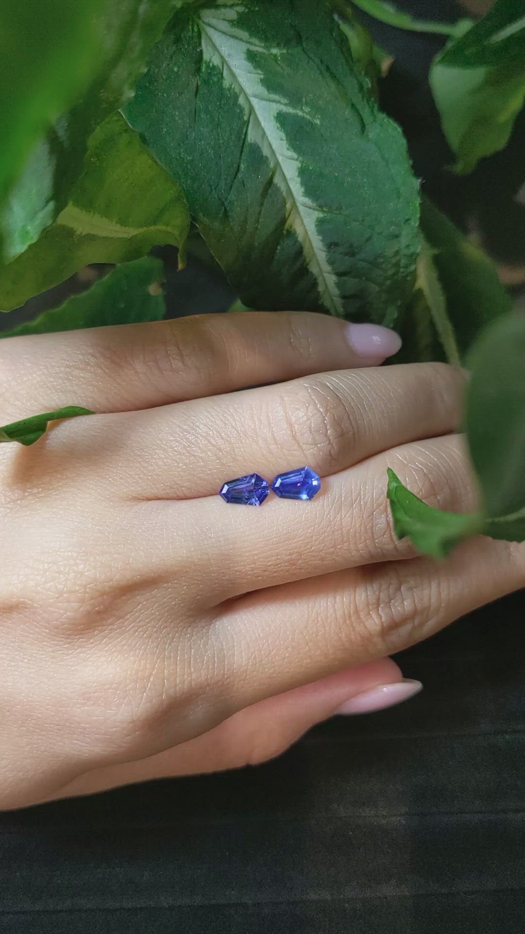 1.24 Ct.Tw.Total Carat Weight Blue Sapphire Pair from Ceylon (Sri Lanka) Size Video