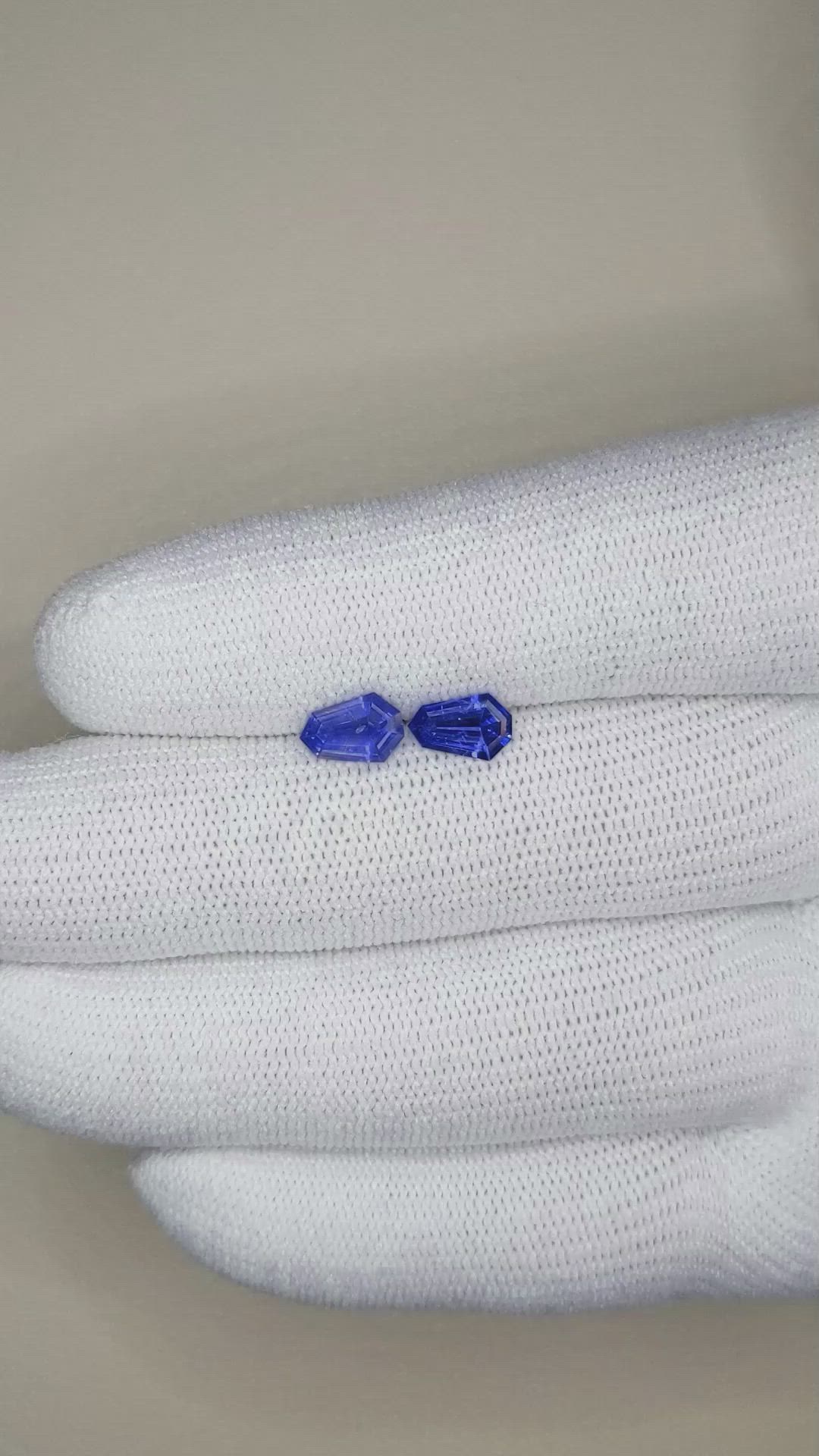 1.24 Ct.Tw.Total Carat Weight Blue Sapphire Pair from Ceylon (Sri Lanka) Size Video