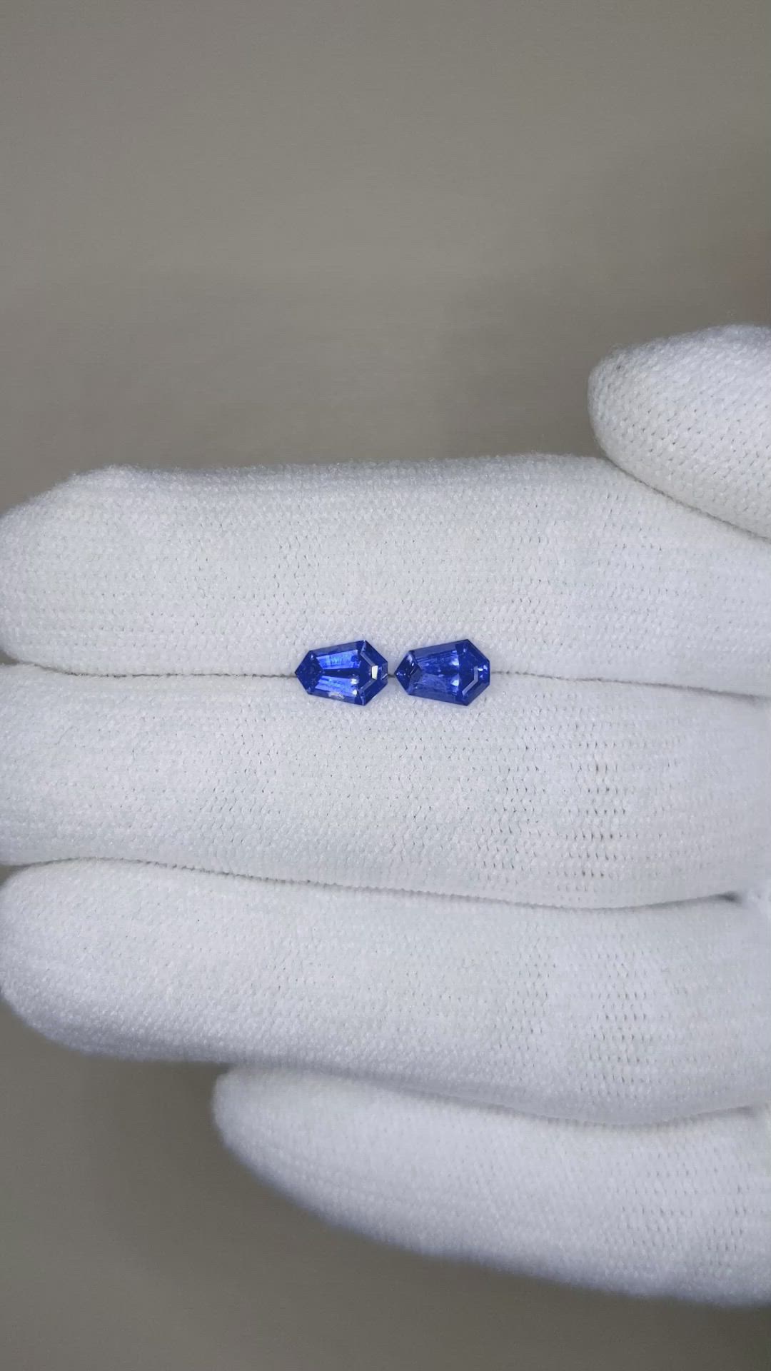 1.14 Ct.Tw.Total Carat Weight Blue Sapphire Pair from Ceylon (Sri Lanka) Size Video