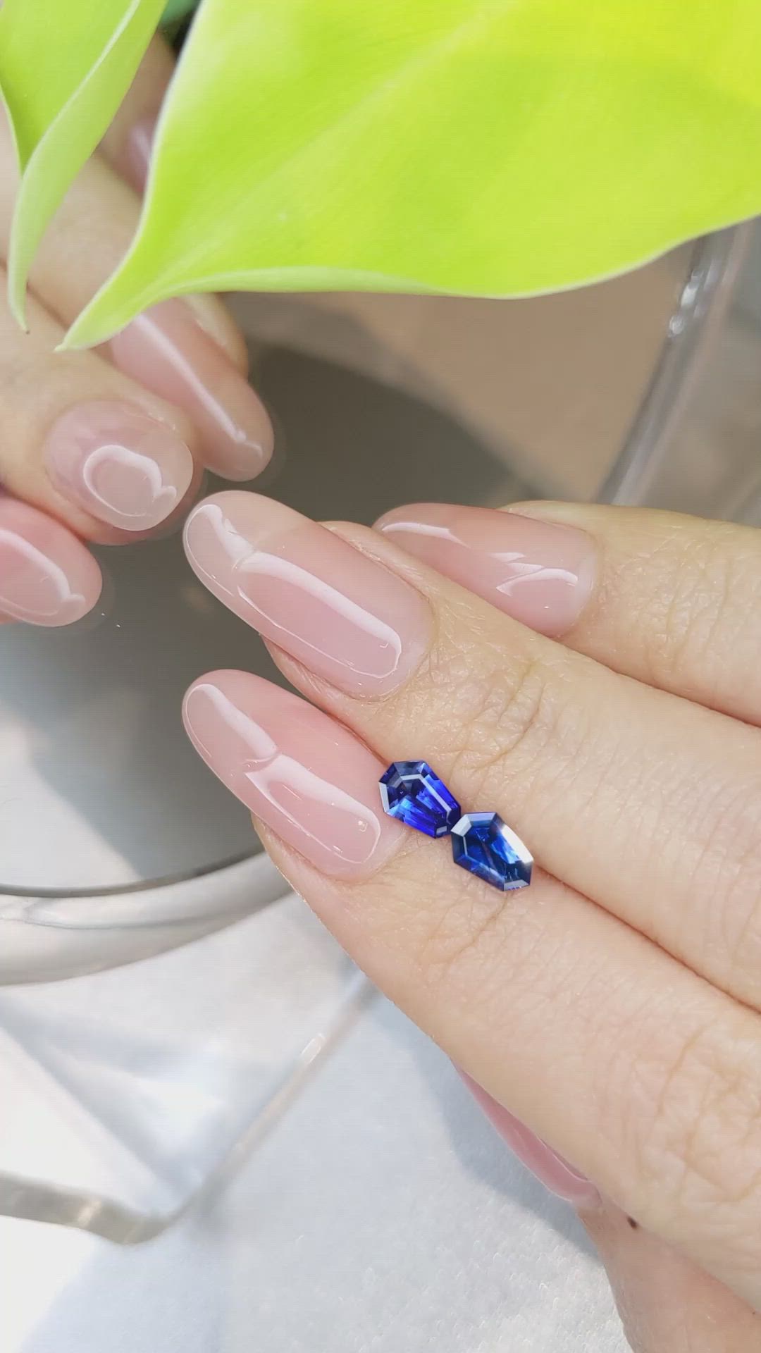 1.29&nbsp;Ct.Tw.Total Carat Weight Blue Sapphire Pair from Ceylon (Sri Lanka) Size Video