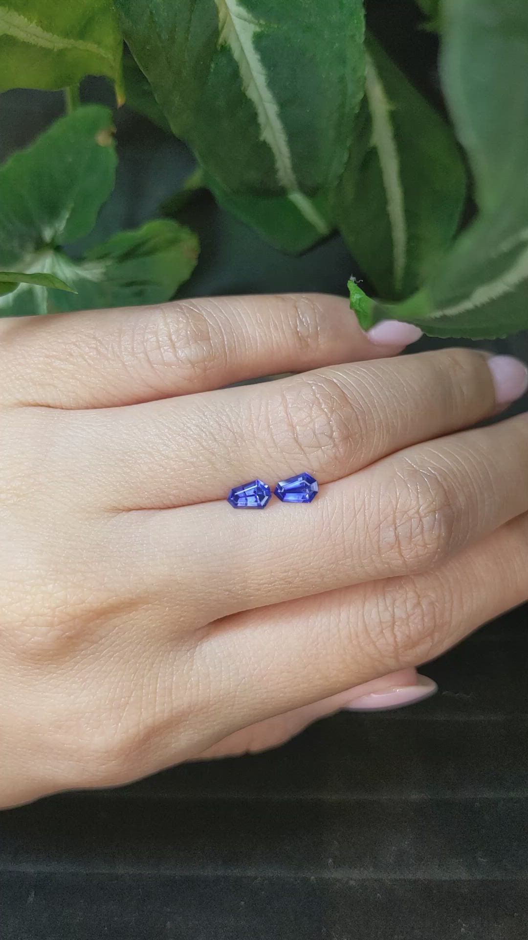 0.84&nbsp;Ct.Tw.Total Carat Weight Blue Sapphire Pair from Ceylon (Sri Lanka) Size Video