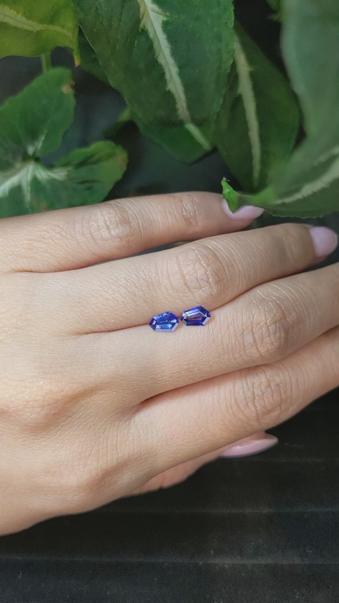 0.83&nbsp;Ct.Tw.Total Carat Weight Blue Sapphire Pair from Ceylon (Sri Lanka) Size Video