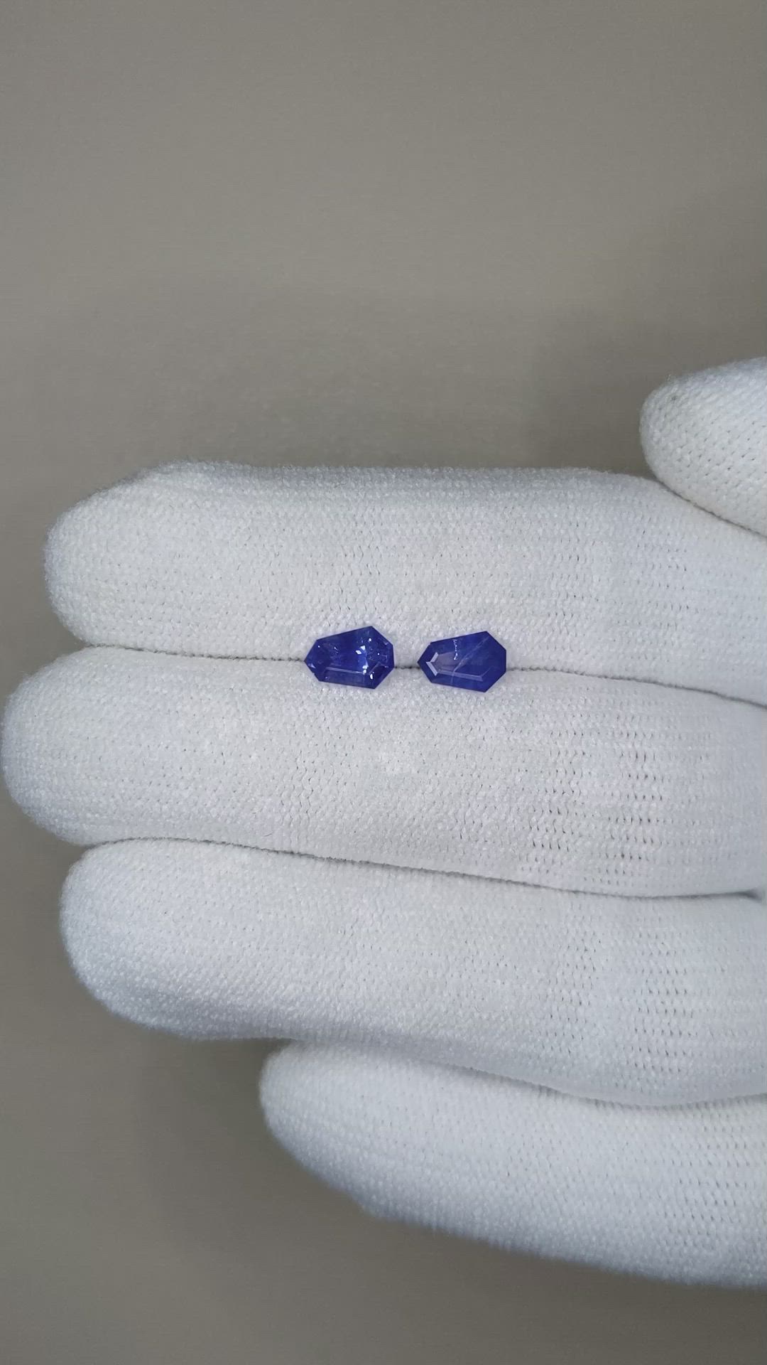 1.23 Ct.Tw.Total Carat Weight Blue Sapphire Pair from Ceylon (Sri Lanka) Size Video